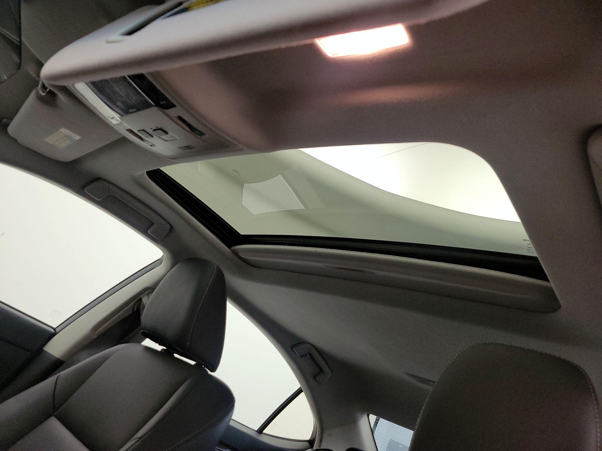 Thumbnail: 2017 Lexus ES - 20