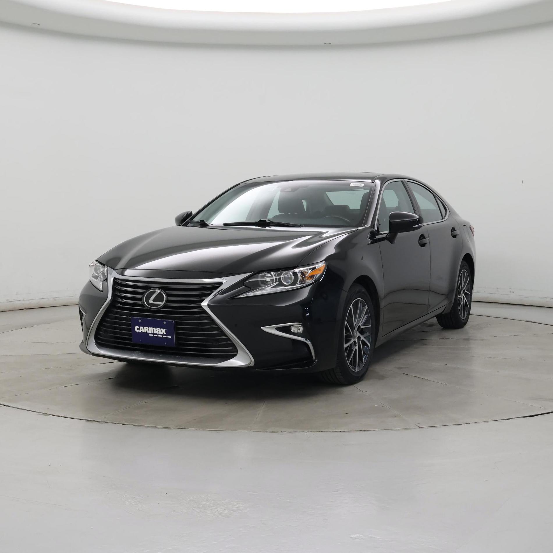 Thumbnail: 2017 Lexus ES - 4