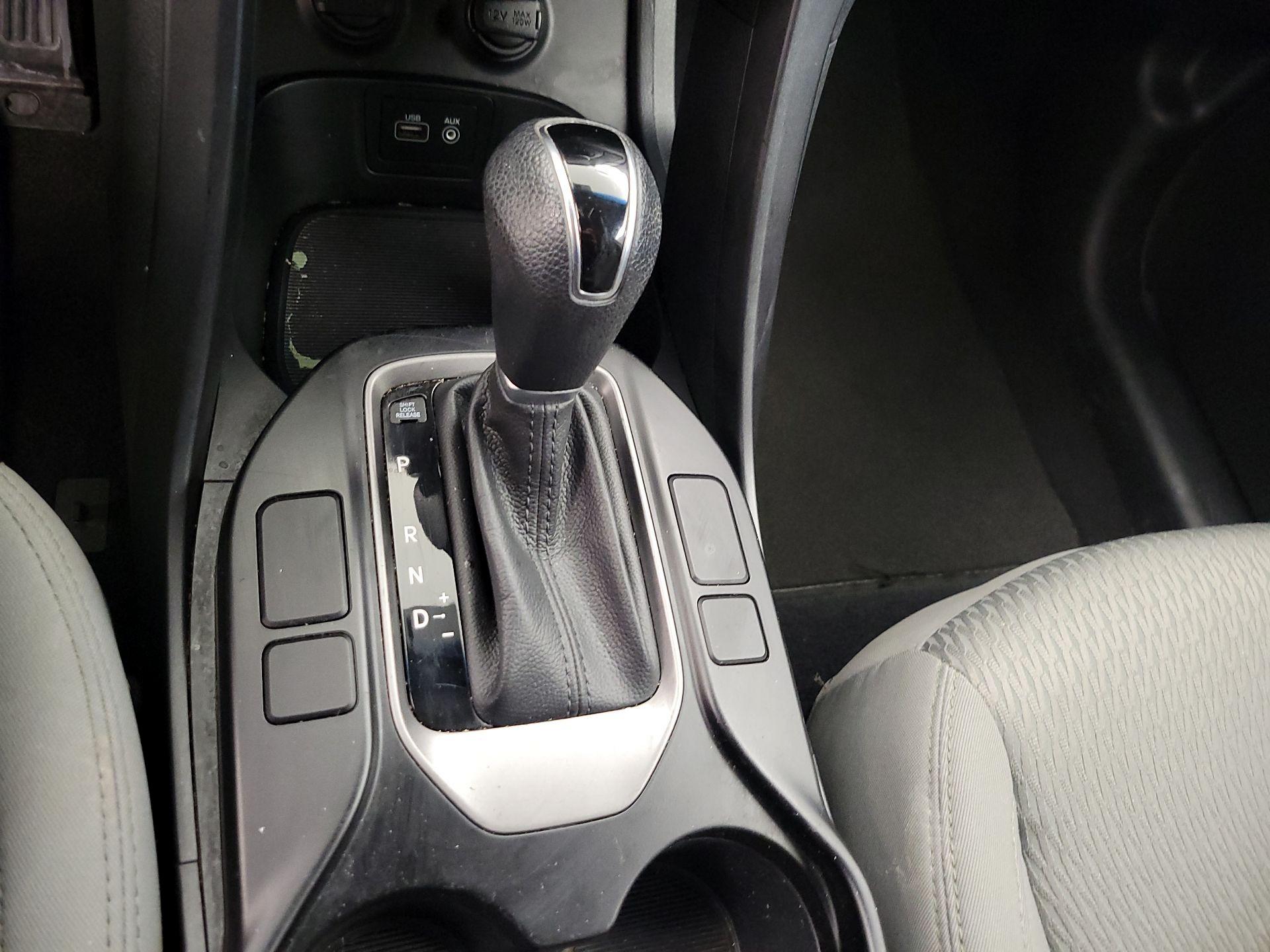 Thumbnail: 2018 Hyundai Santa Fe - 17