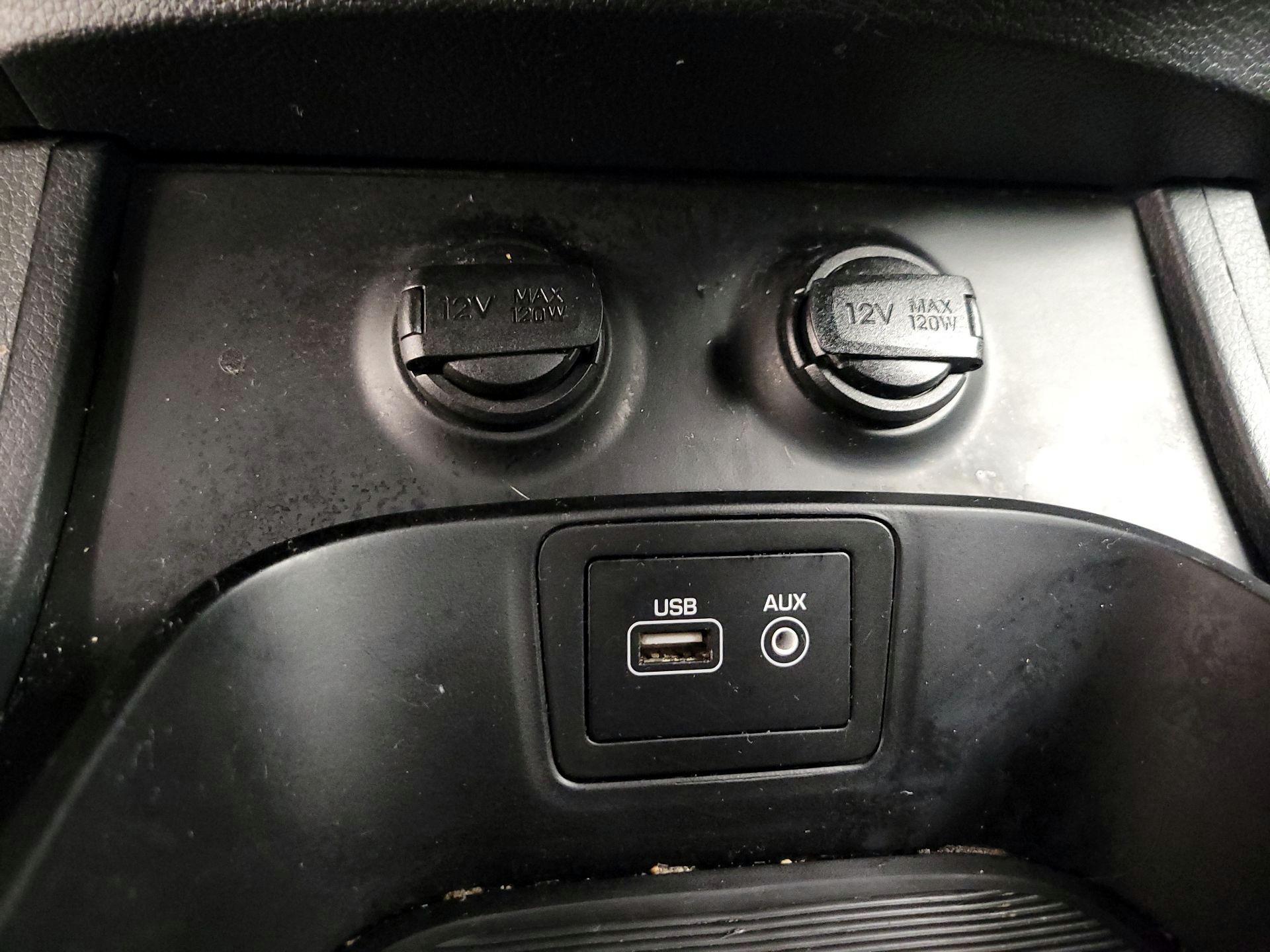 Thumbnail: 2018 Hyundai Santa Fe - 18