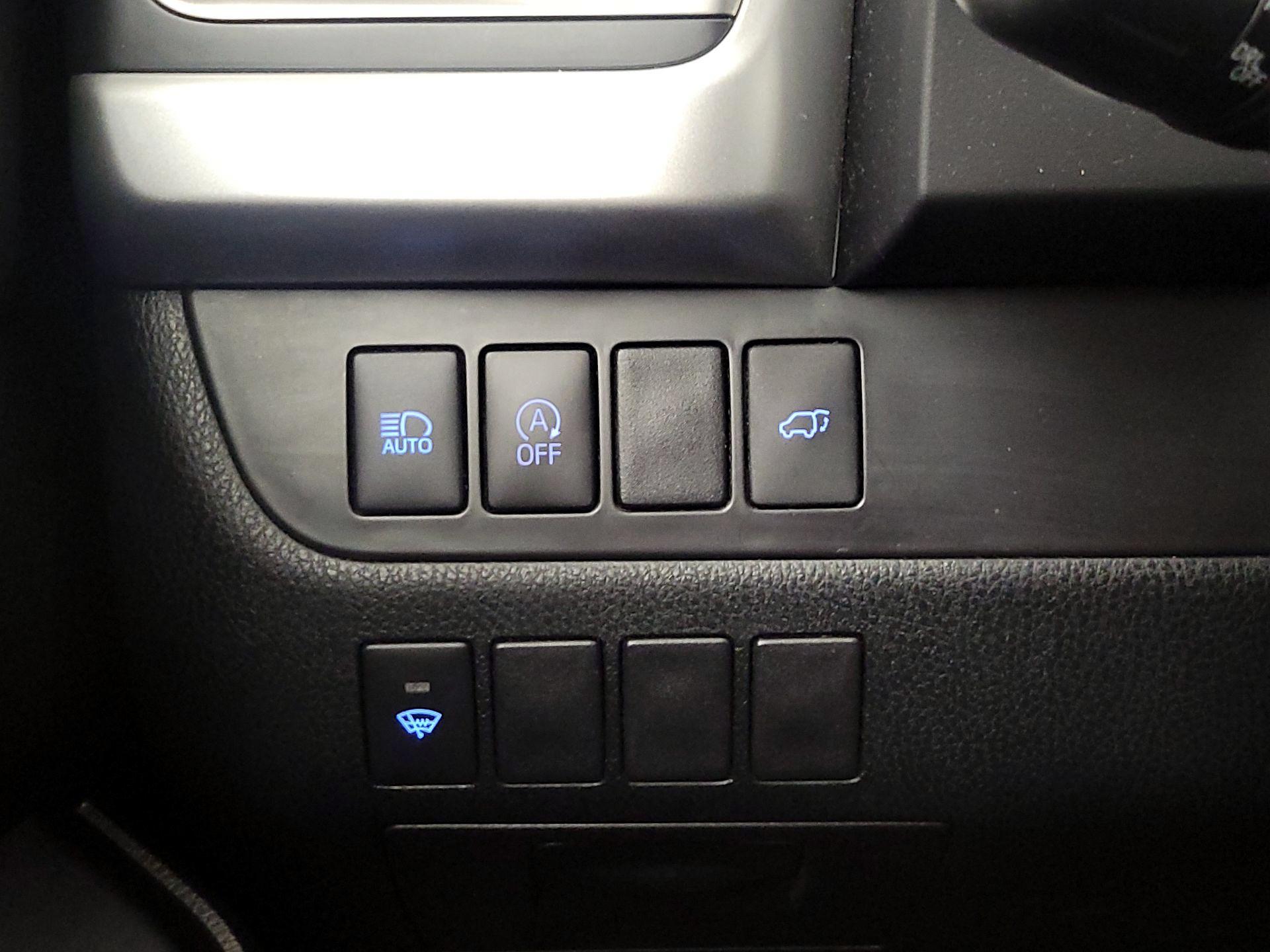 Thumbnail: 2019 Toyota Highlander - 13