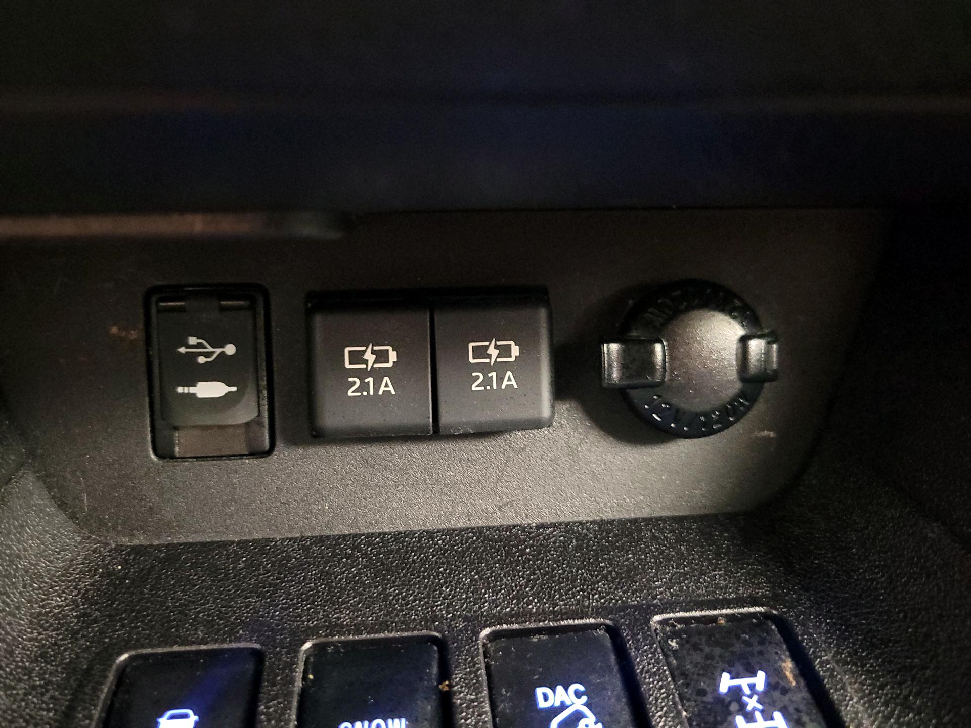 Thumbnail: 2019 Toyota Highlander - 18