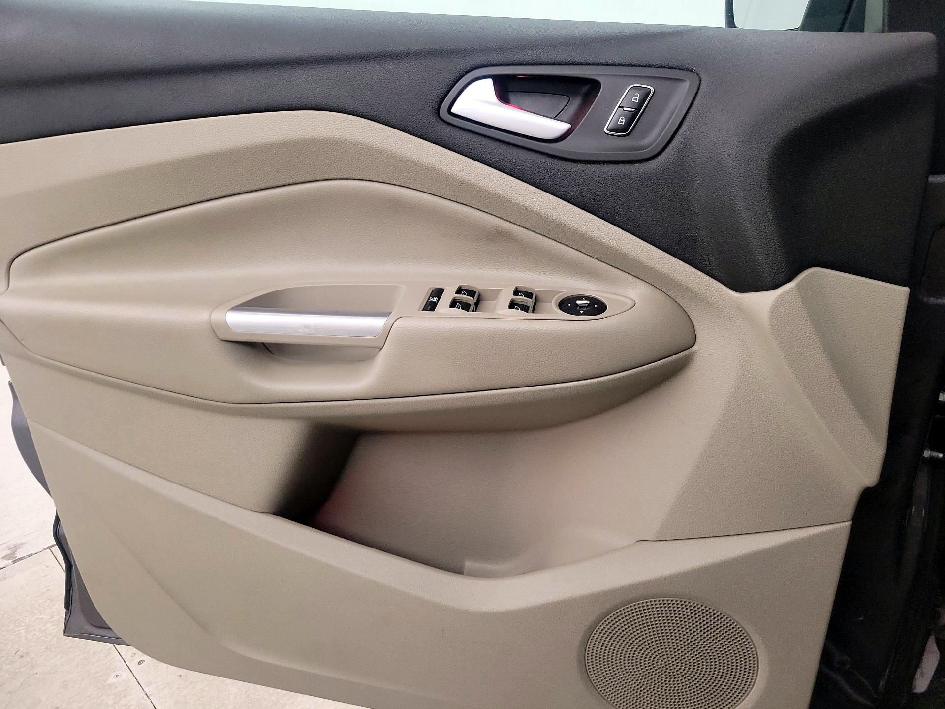 Thumbnail: 2014 Ford C-Max - 12