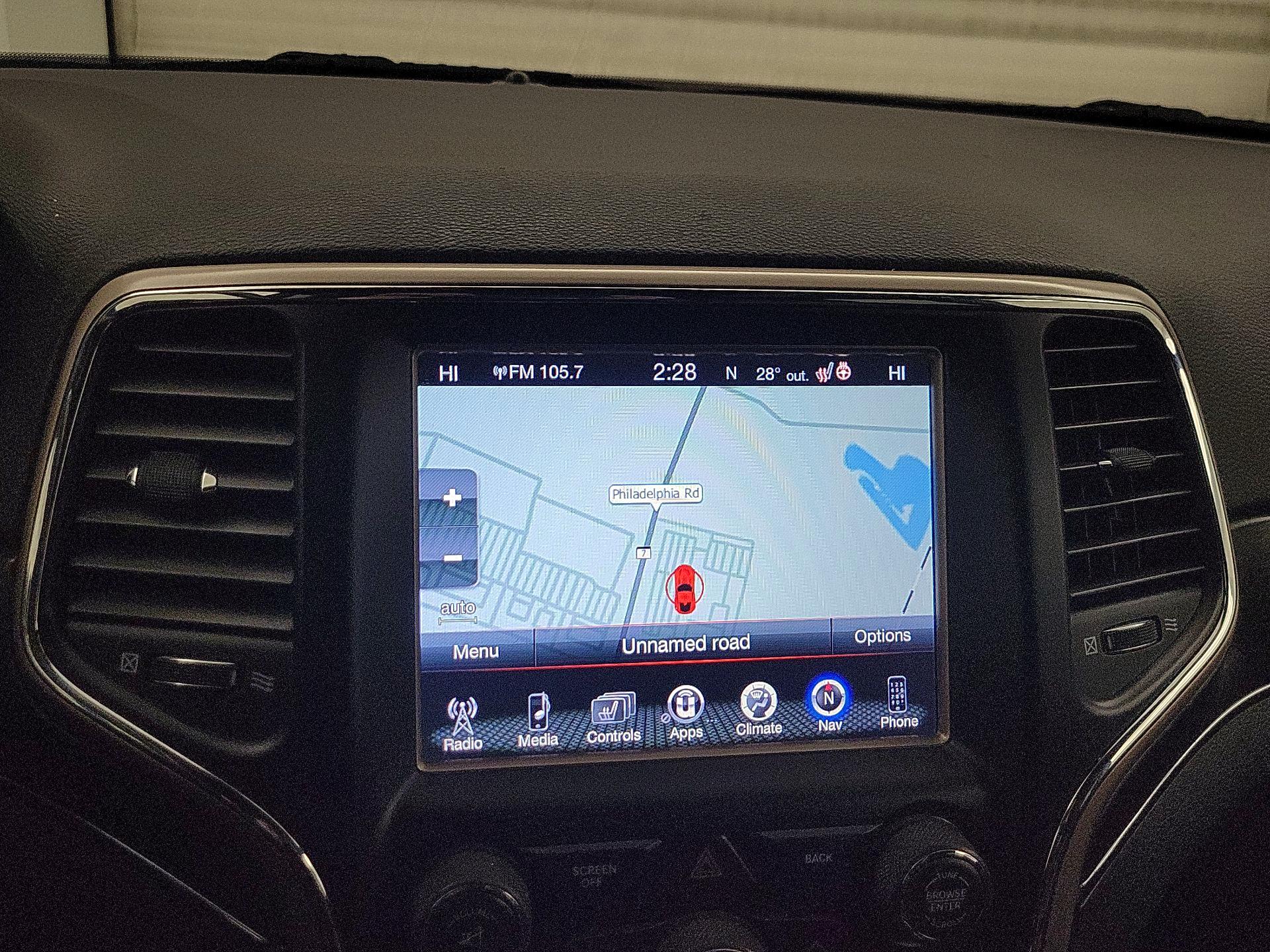 Thumbnail: 2017 Jeep Grand Cherokee - 14