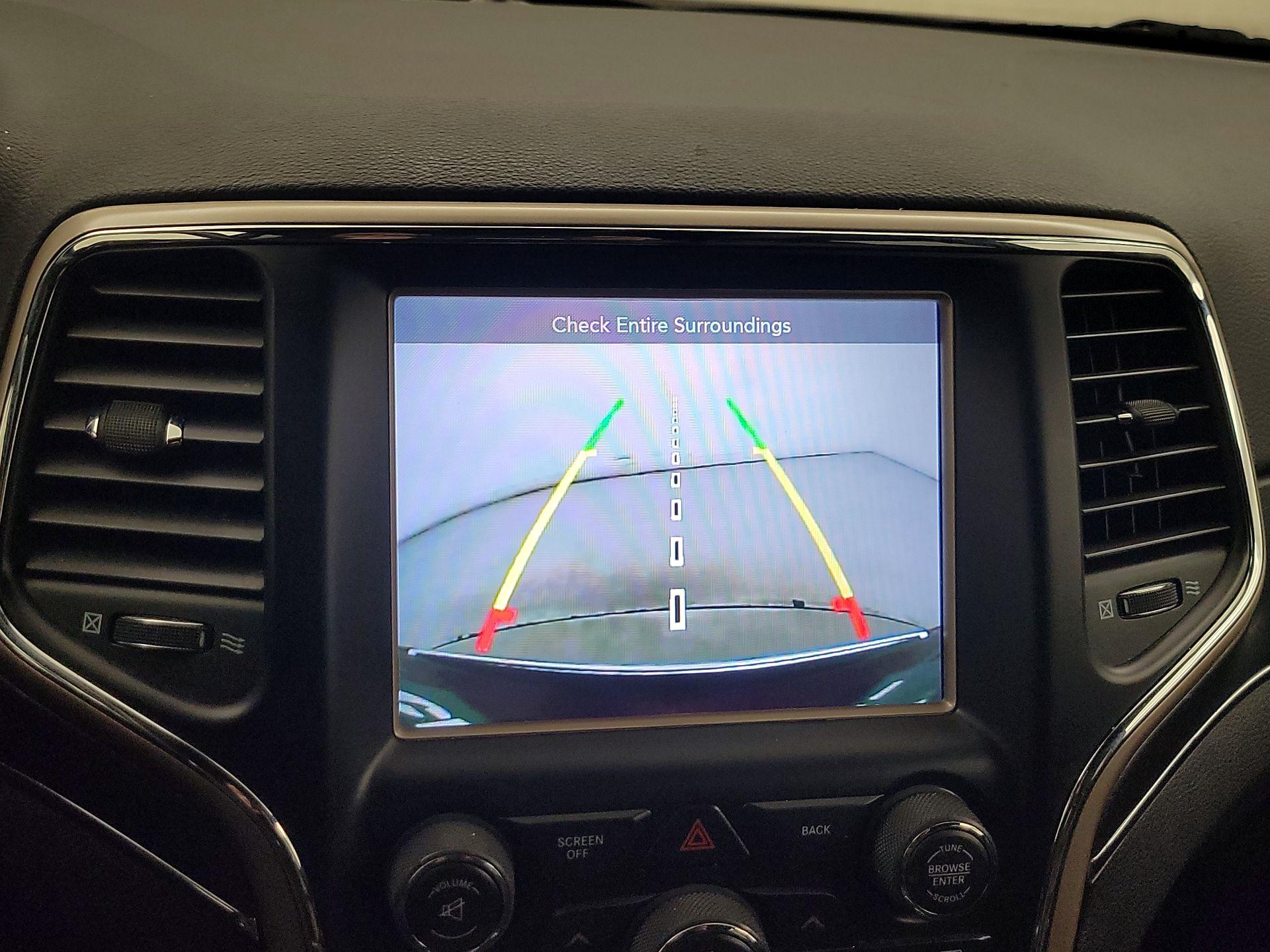 Thumbnail: 2017 Jeep Grand Cherokee - 15