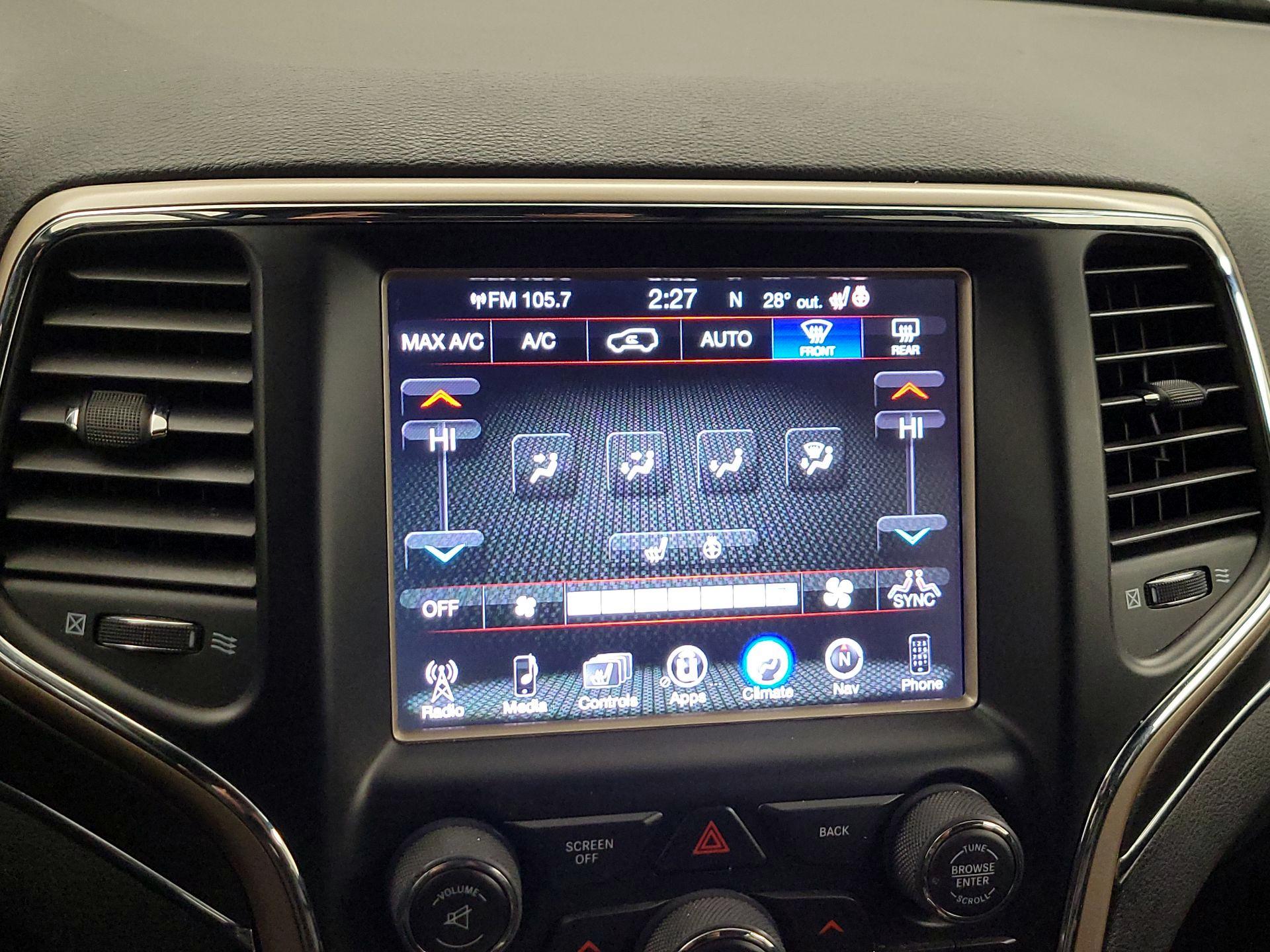 Thumbnail: 2017 Jeep Grand Cherokee - 17