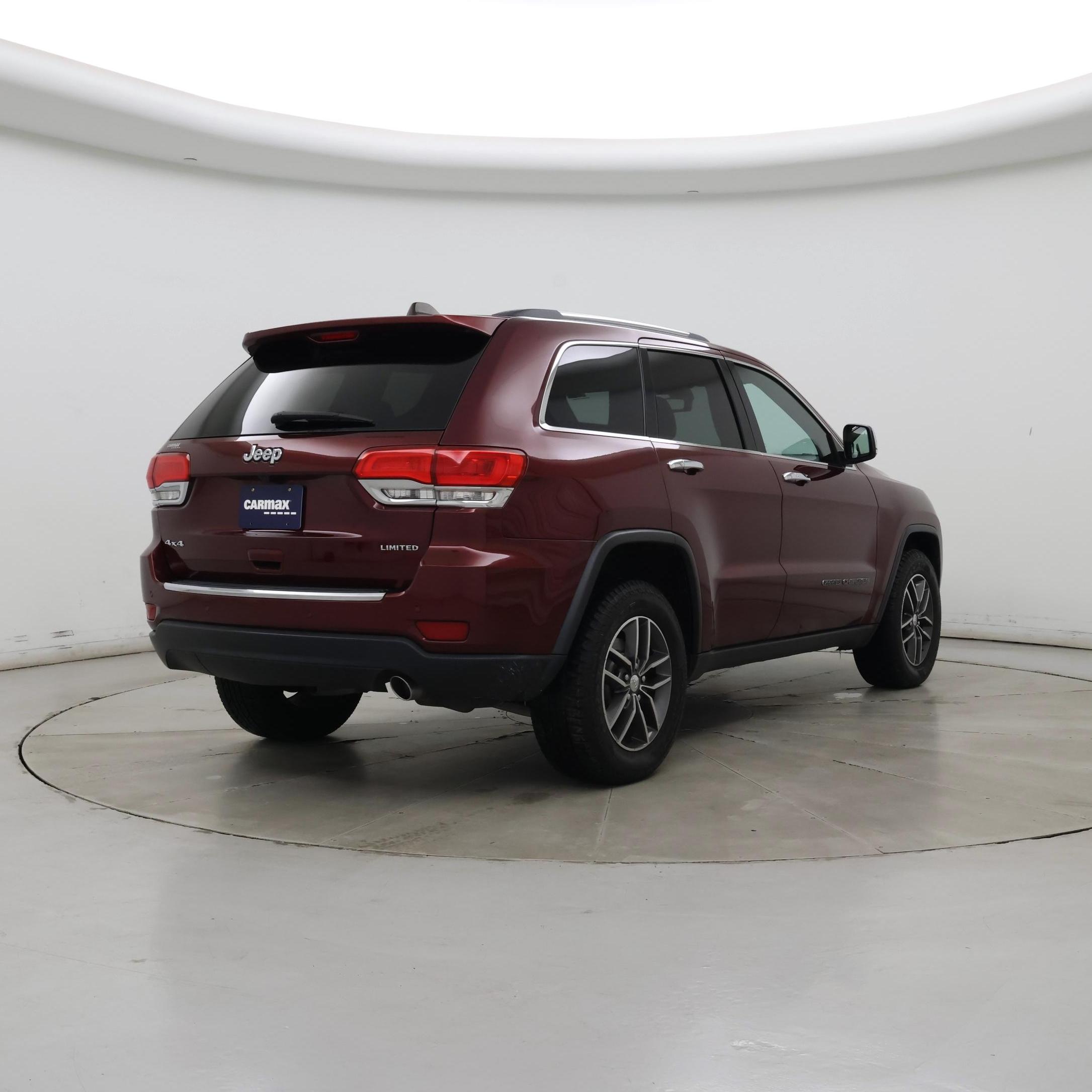 Thumbnail: 2017 Jeep Grand Cherokee - 8