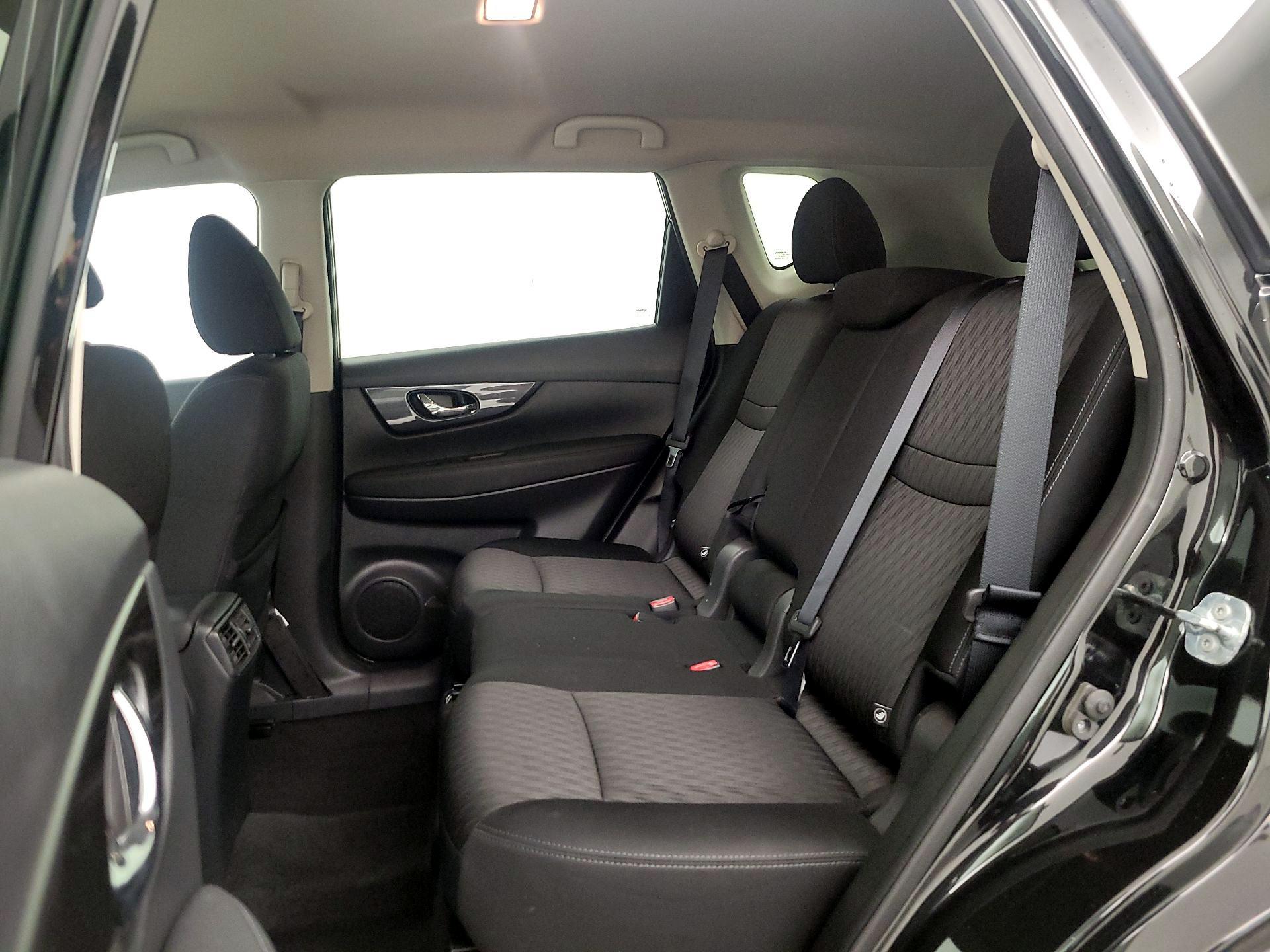 Thumbnail: 2017 Nissan Rogue - 19