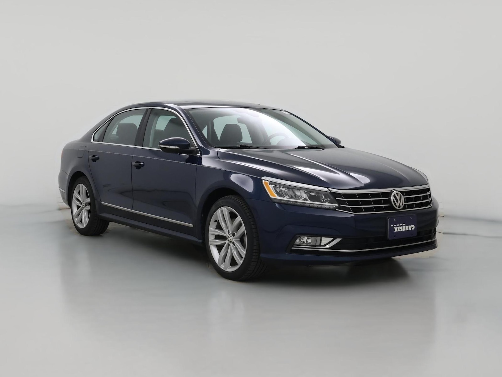 2018 Volkswagen Passat SEL Premium