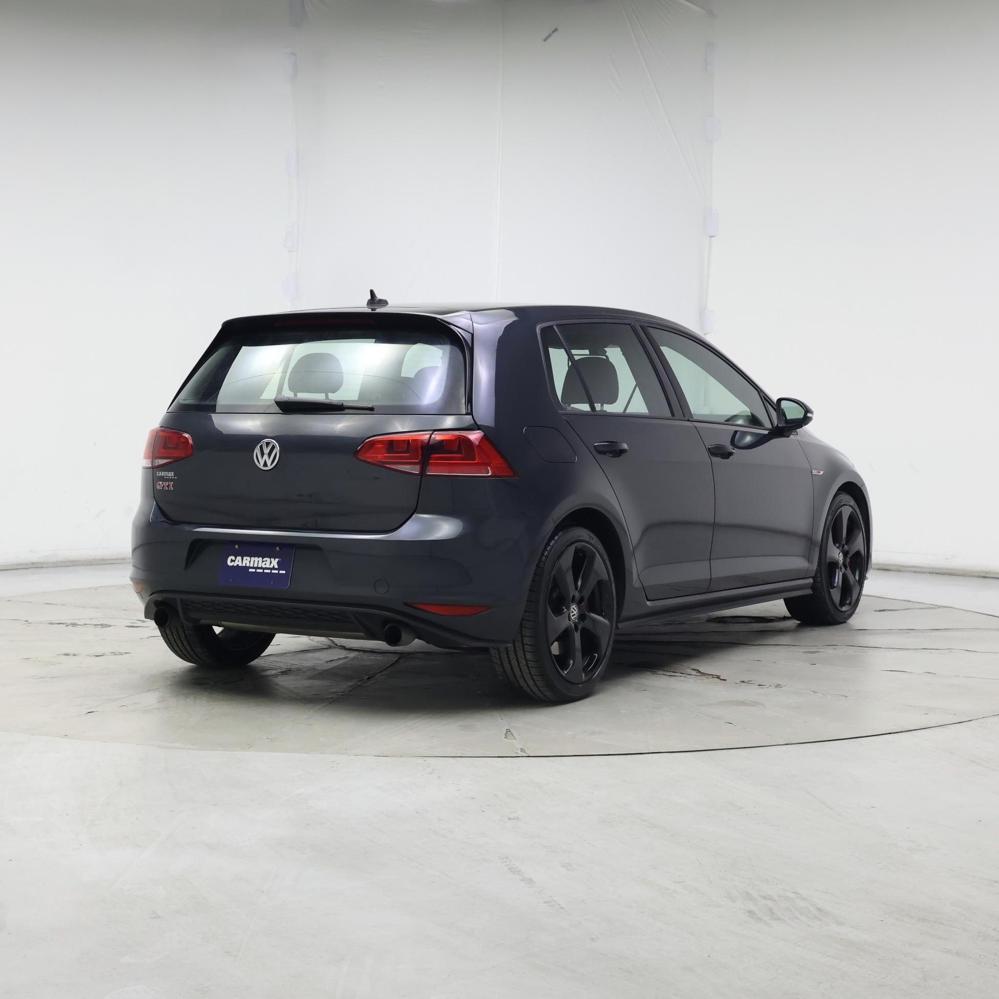 Thumbnail: 2017 Volkswagen Golf - 8