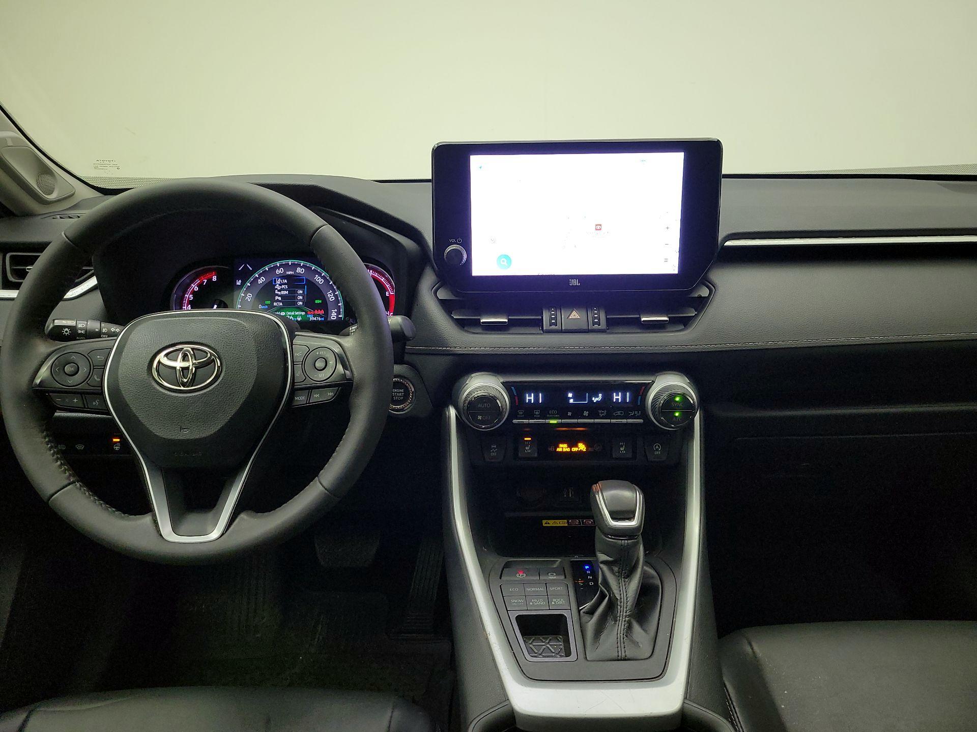 Thumbnail: 2023 Toyota RAV4 - 9