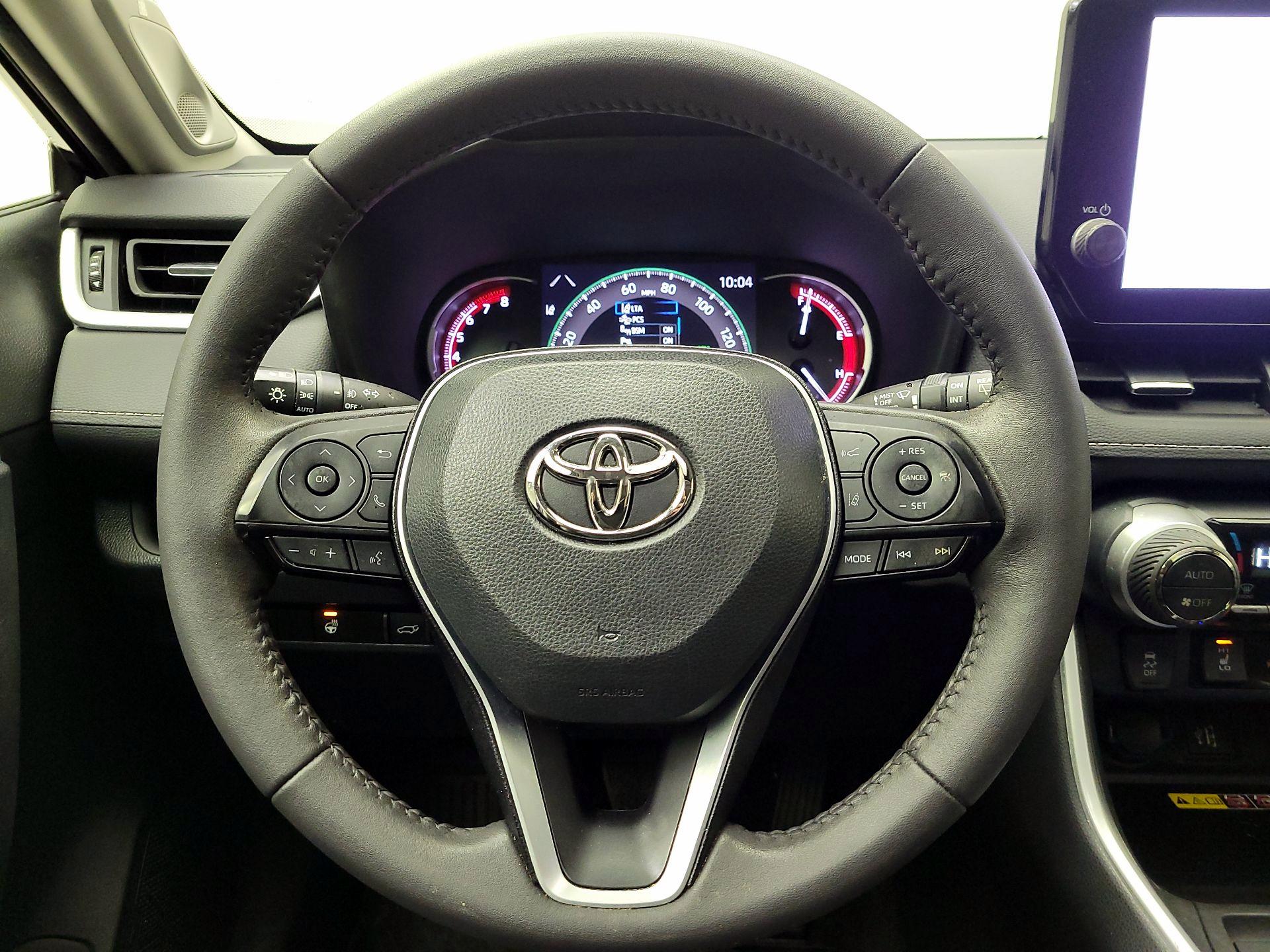 Thumbnail: 2023 Toyota RAV4 - 10