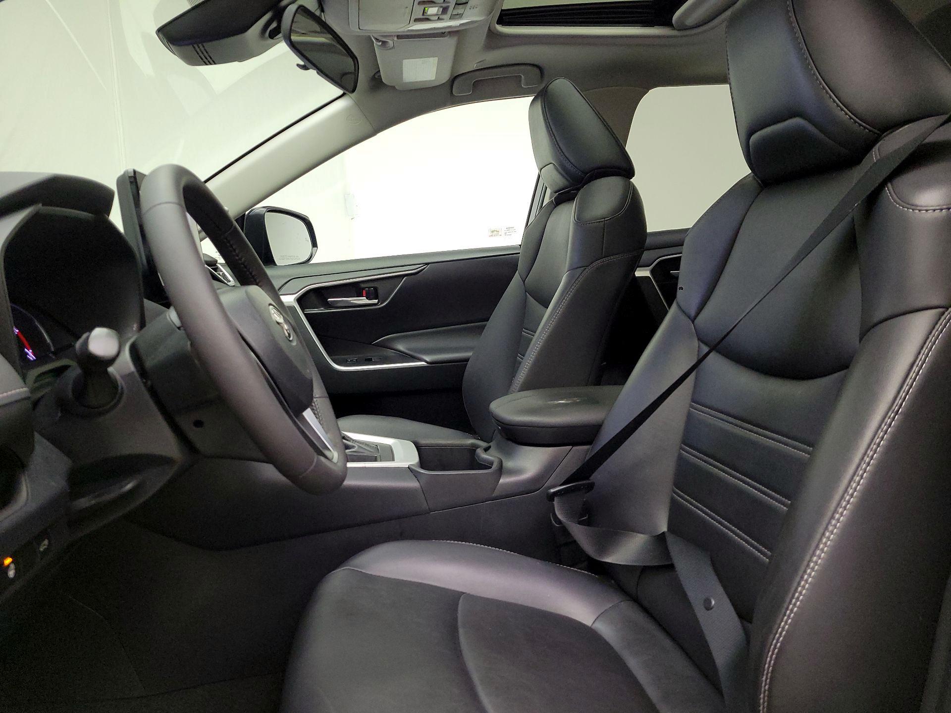 Thumbnail: 2023 Toyota RAV4 - 11