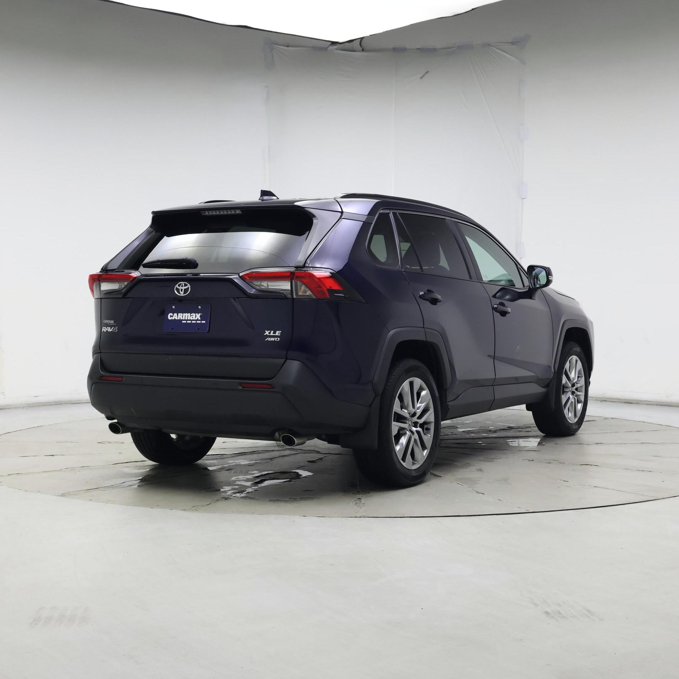 Thumbnail: 2023 Toyota RAV4 - 8