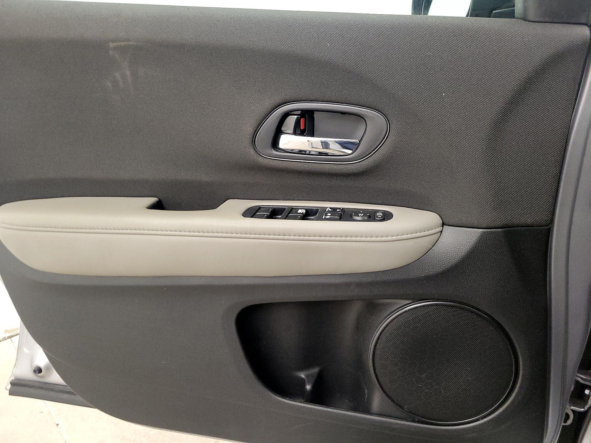 Thumbnail: 2019 Honda HR-V - 12