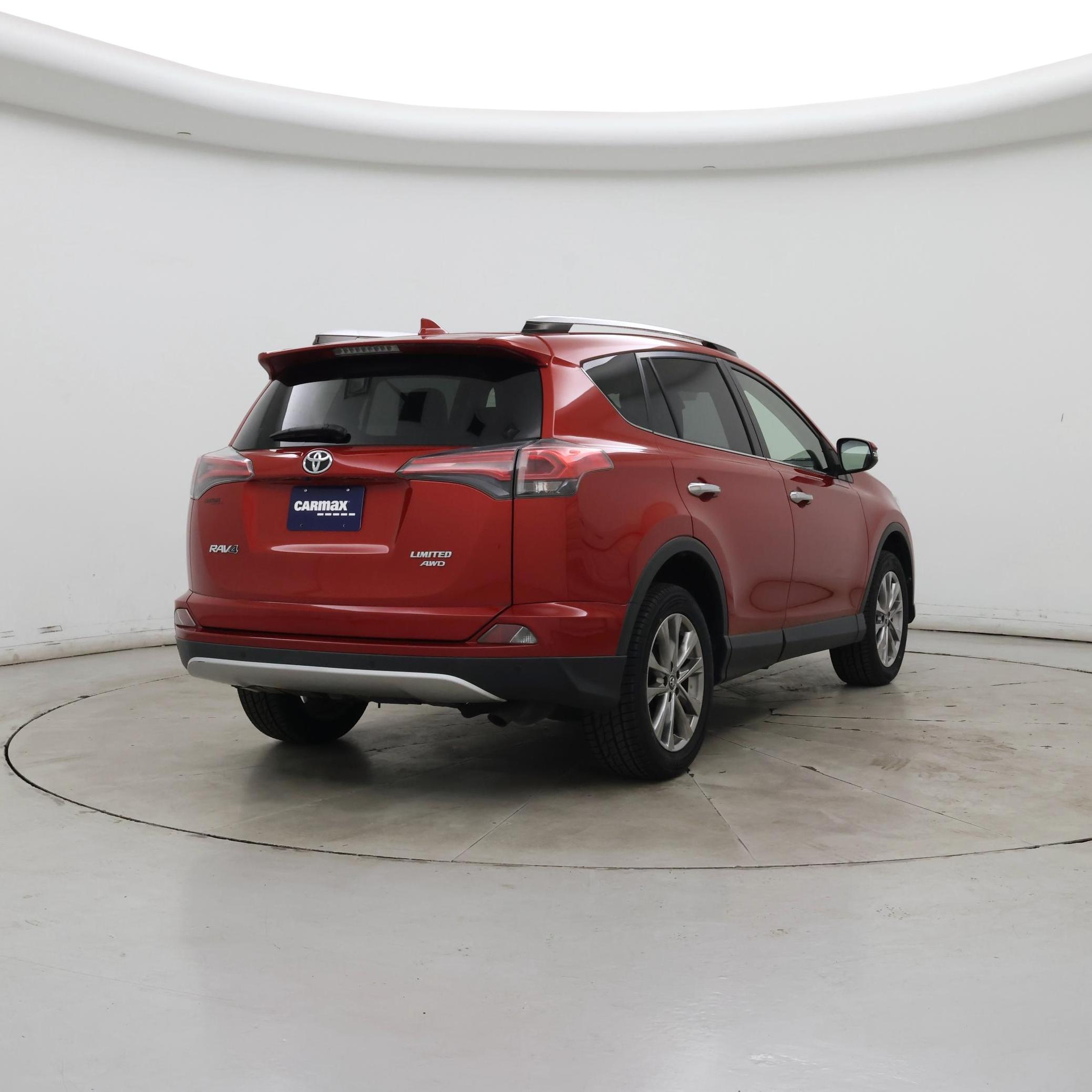 Thumbnail: 2016 Toyota RAV4 - 8