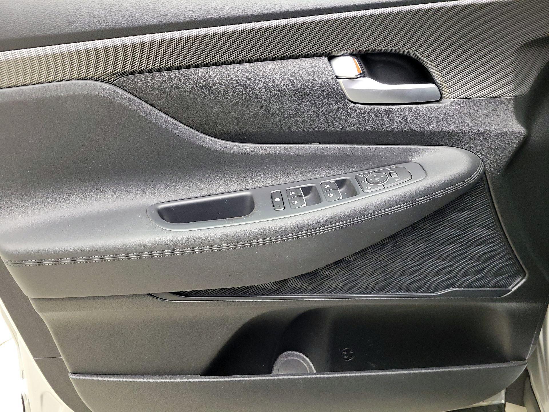 Thumbnail: 2020 Hyundai Santa Fe - 12