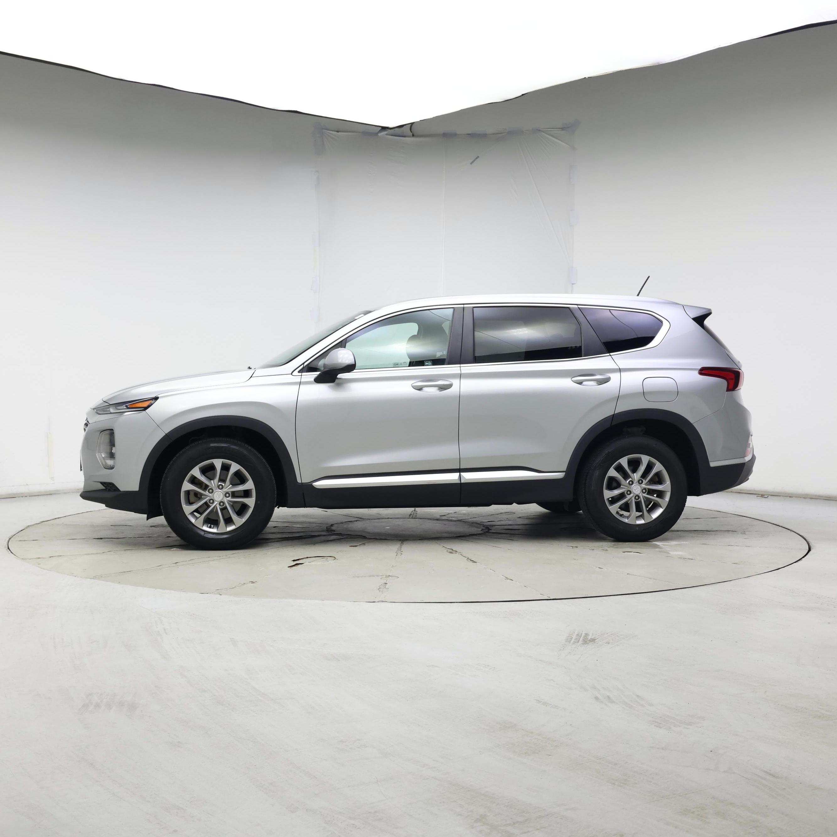 Thumbnail: 2020 Hyundai Santa Fe - 3