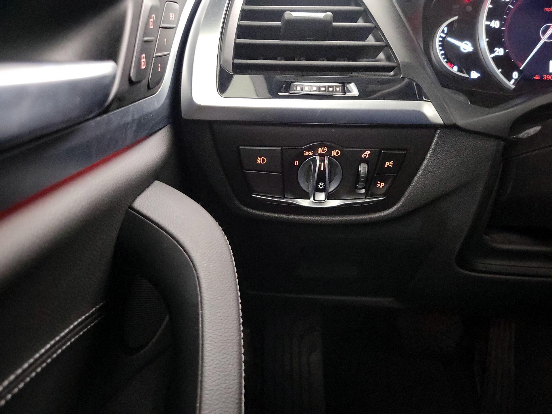 Thumbnail: 2019 BMW X3 - 13