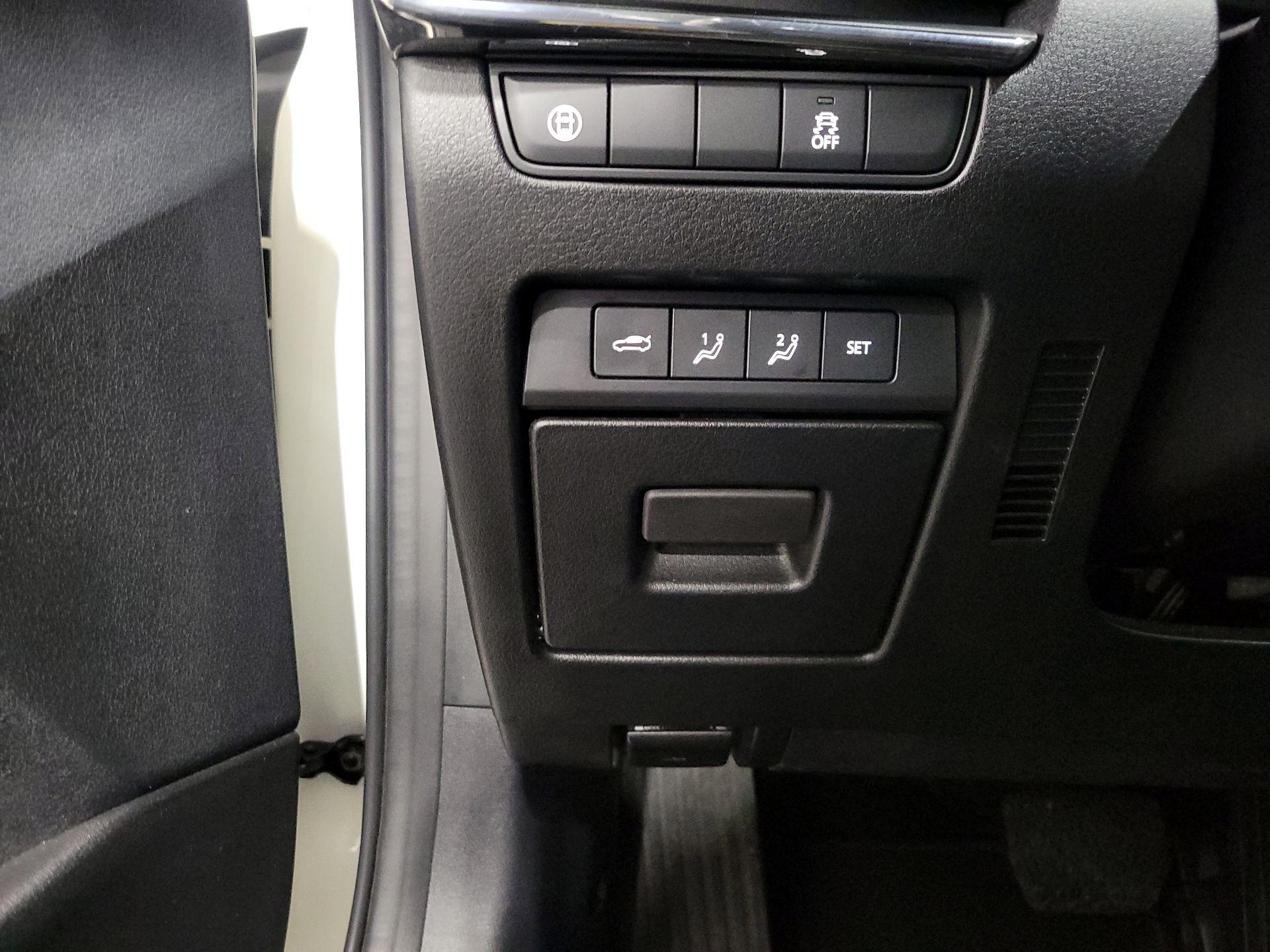 Thumbnail: 2020 Mazda Mazda3 - 13