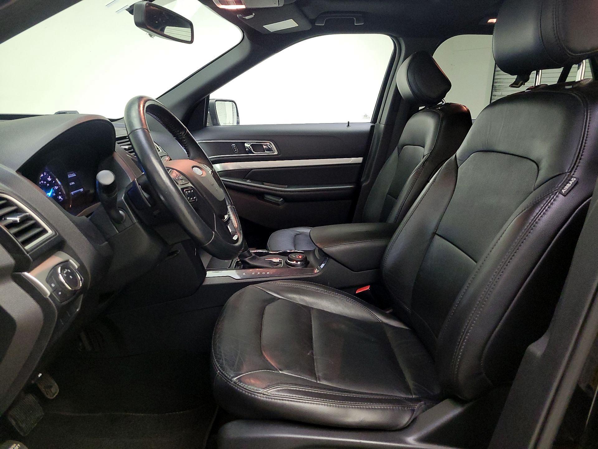 Thumbnail: 2017 Ford Explorer - 11