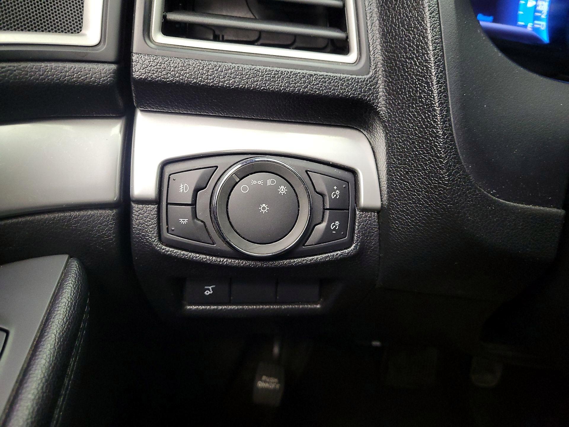 Thumbnail: 2017 Ford Explorer - 13