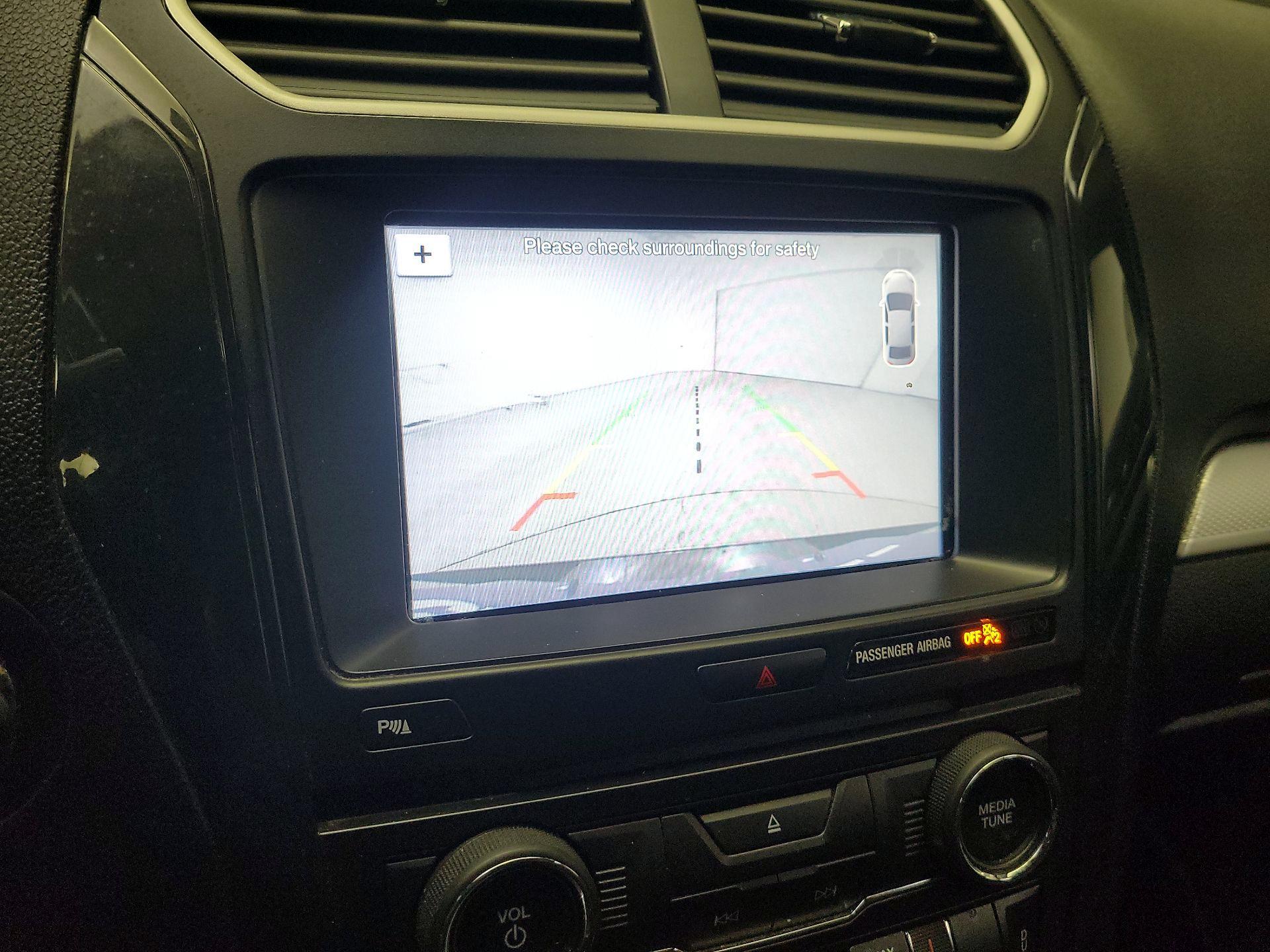 Thumbnail: 2017 Ford Explorer - 15