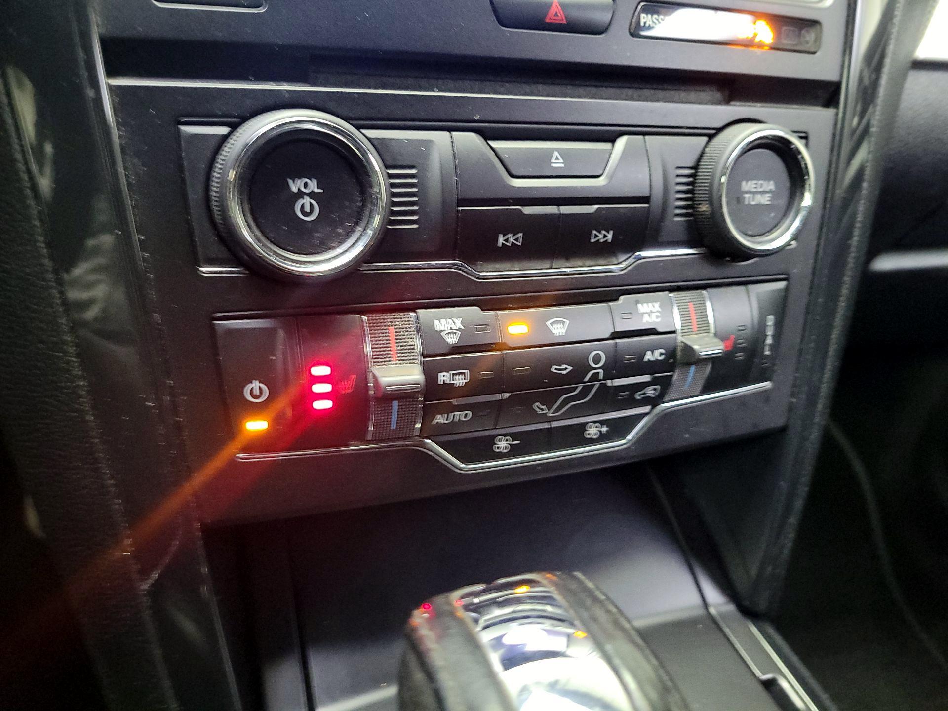 Thumbnail: 2017 Ford Explorer - 17