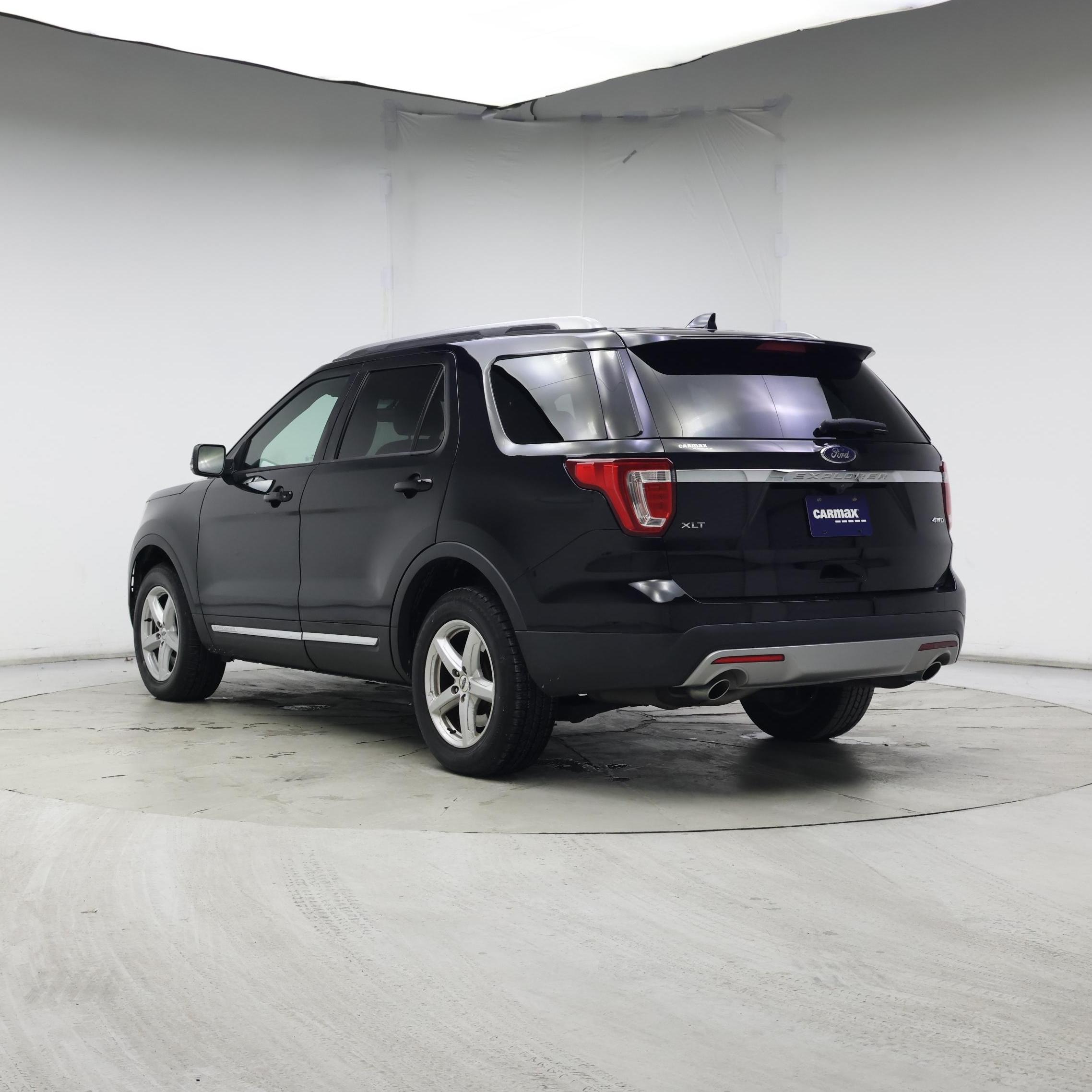 Thumbnail: 2017 Ford Explorer - 2