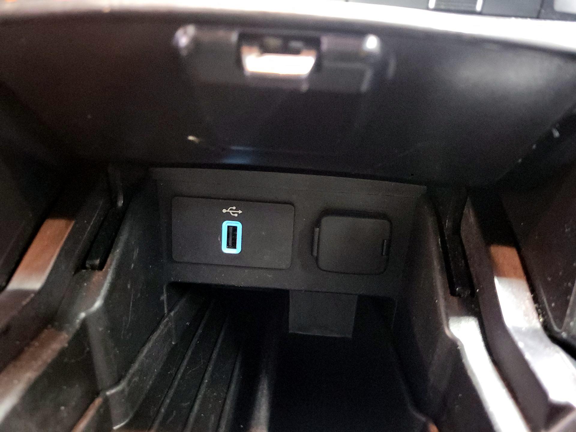 Thumbnail: 2017 Ford Explorer - 19