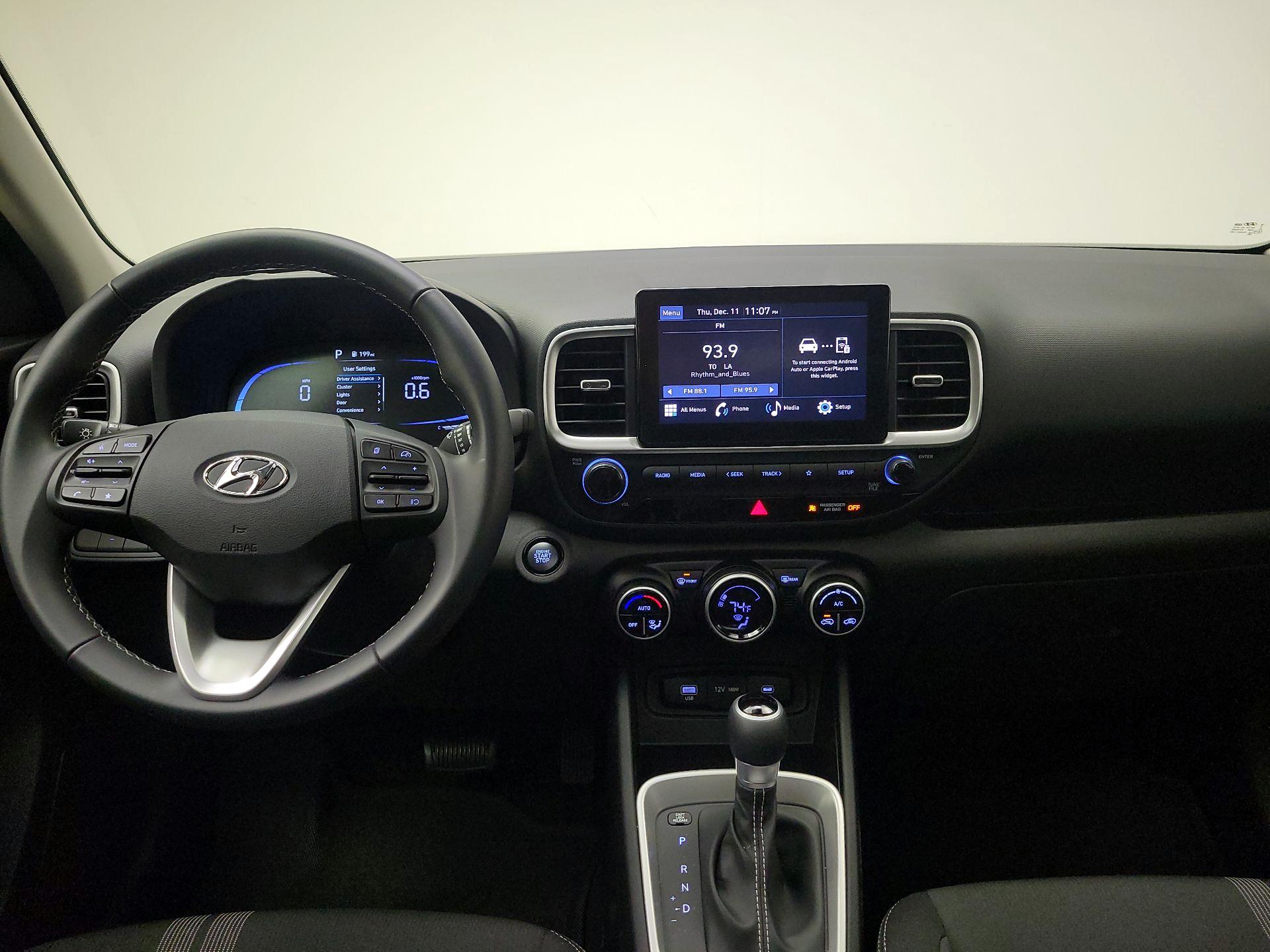 Thumbnail: 2024 Hyundai Venue - 9