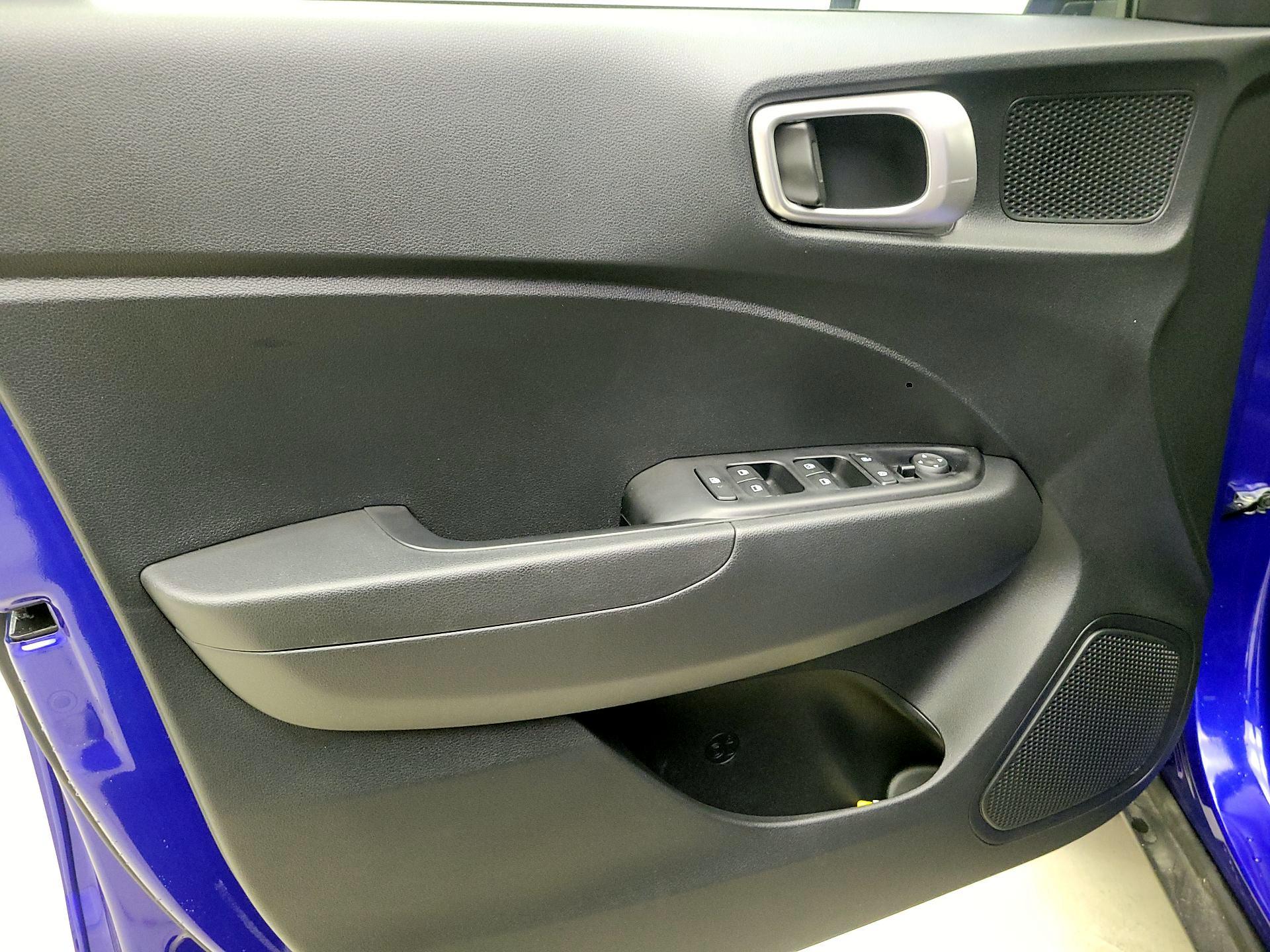 Thumbnail: 2024 Hyundai Venue - 12