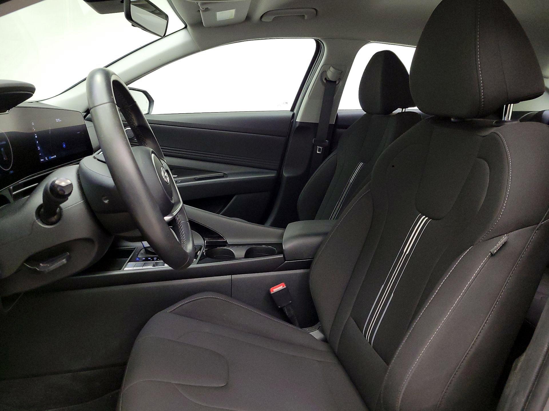 Thumbnail: 2023 Hyundai Elantra - 11