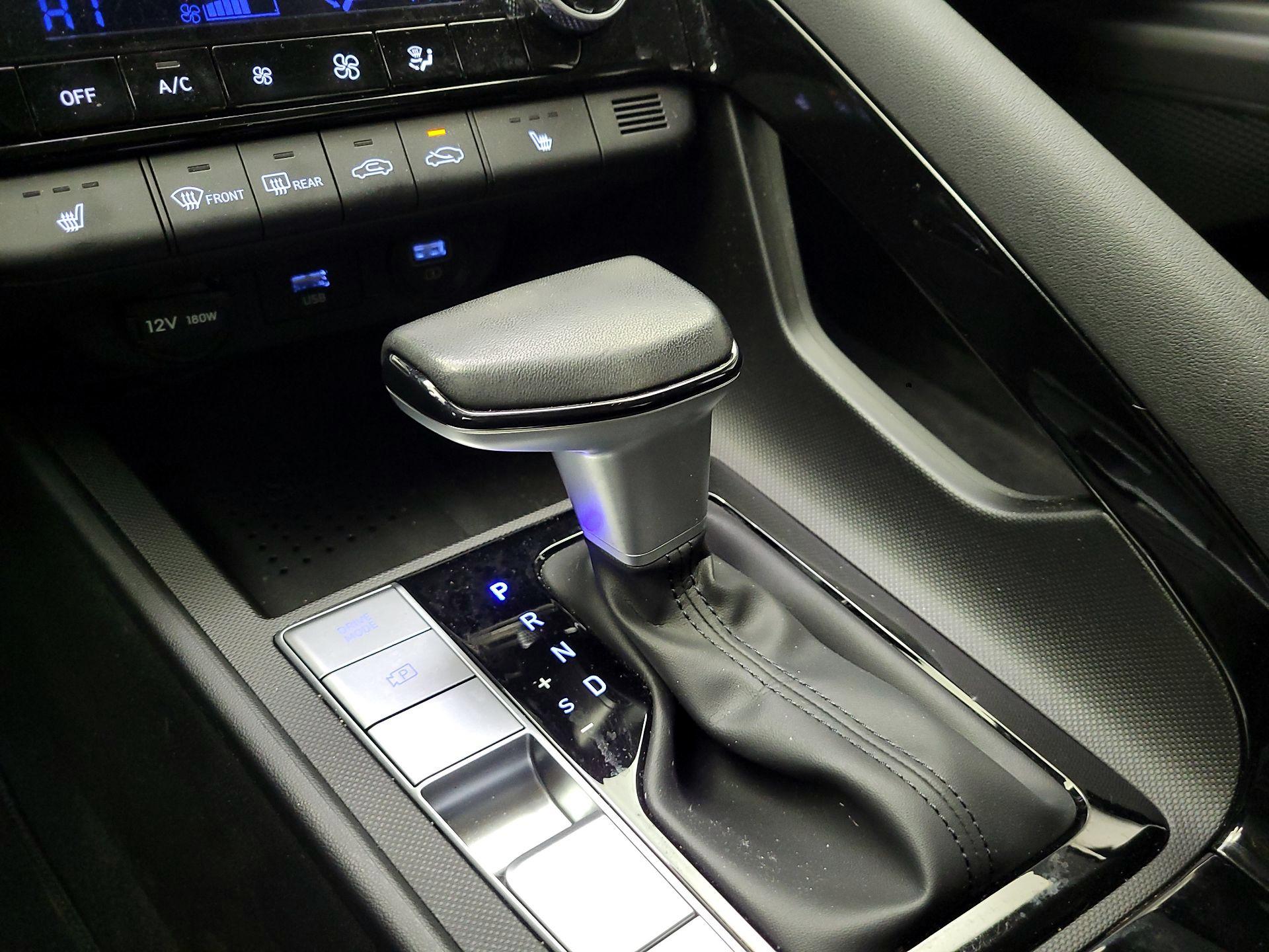 Thumbnail: 2023 Hyundai Elantra - 18