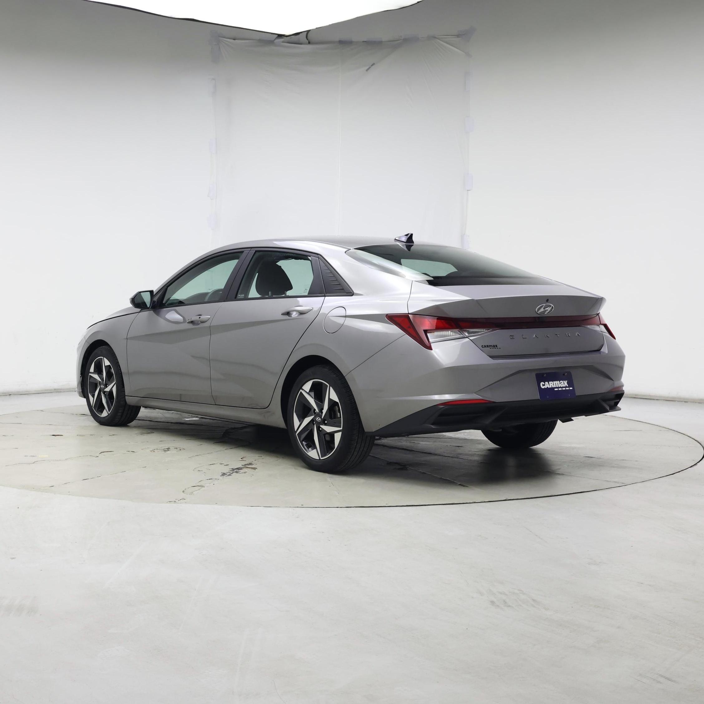 Thumbnail: 2023 Hyundai Elantra - 2