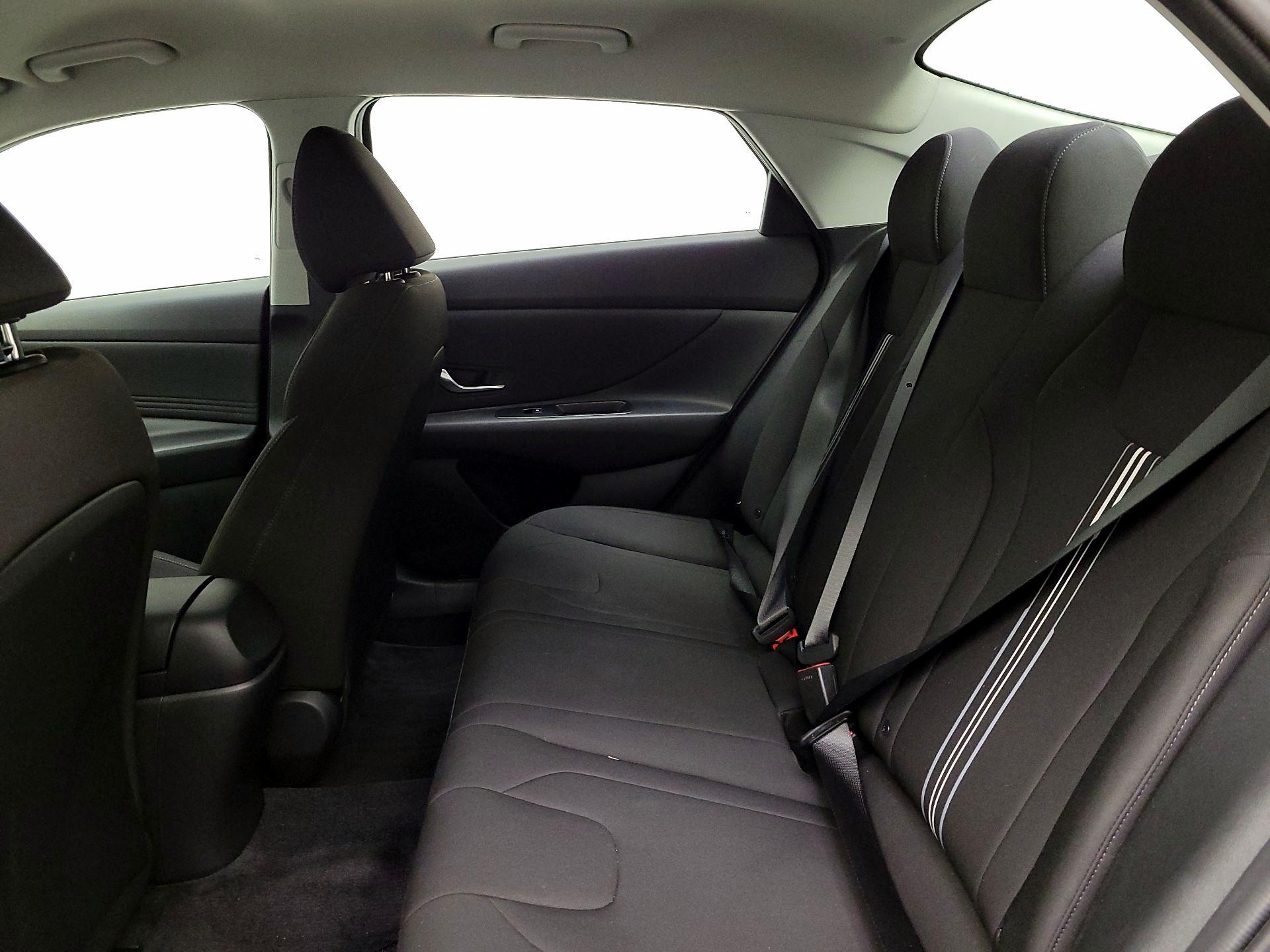 Thumbnail: 2023 Hyundai Elantra - 20