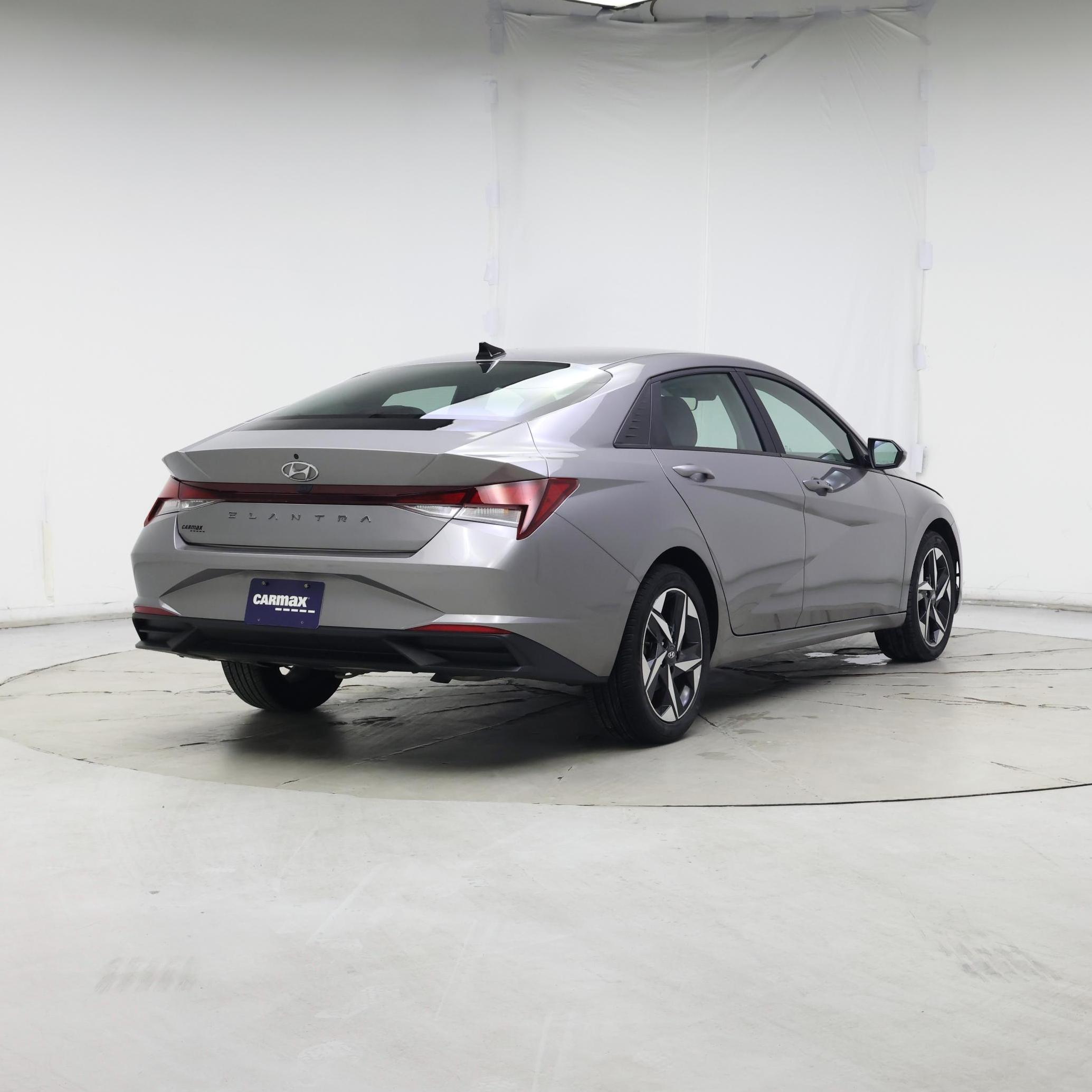 Thumbnail: 2023 Hyundai Elantra - 8