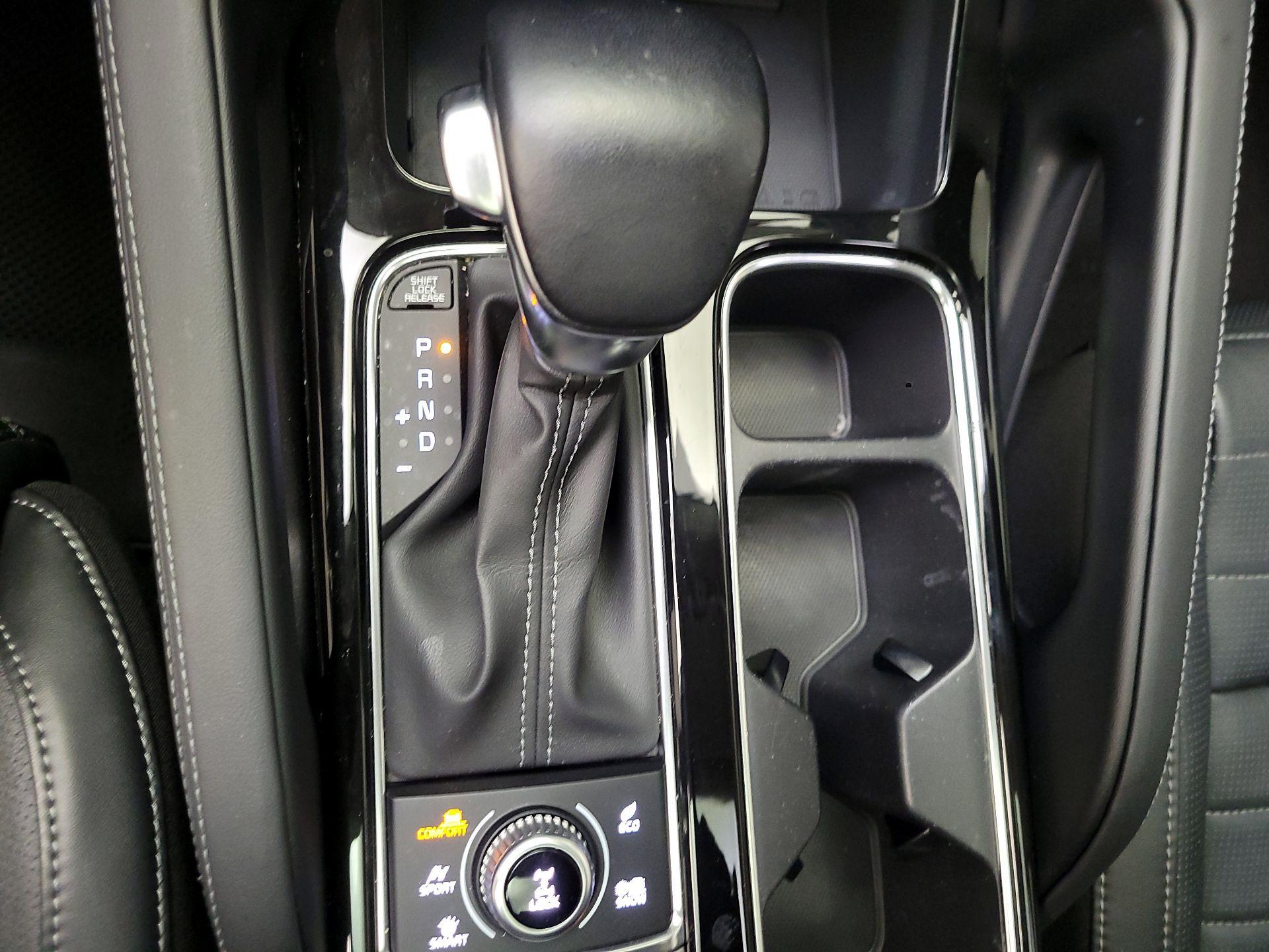 Thumbnail: 2022 Kia Telluride - 17