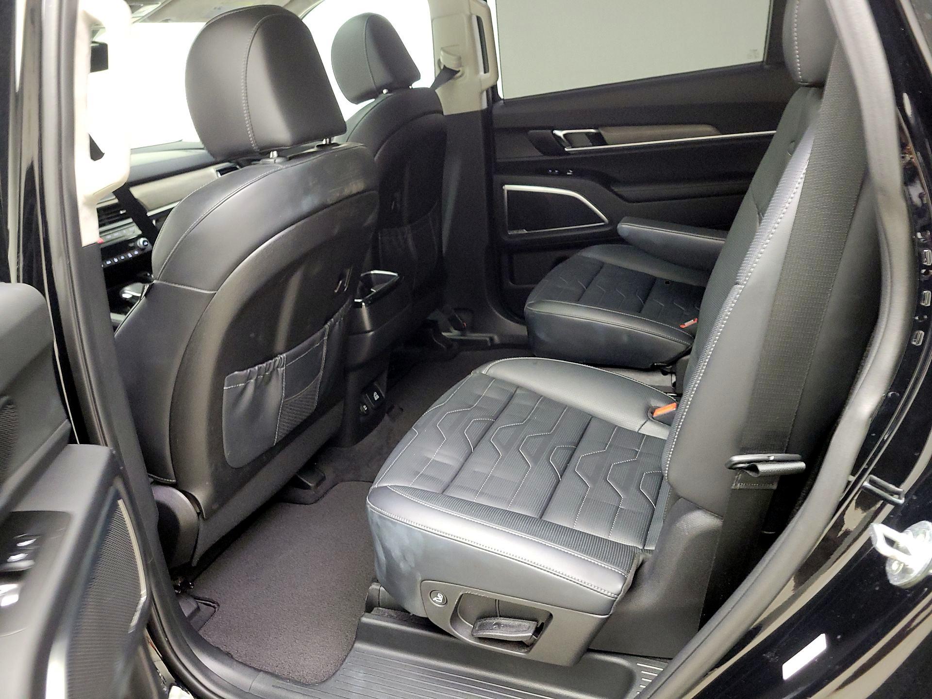 Thumbnail: 2022 Kia Telluride - 19