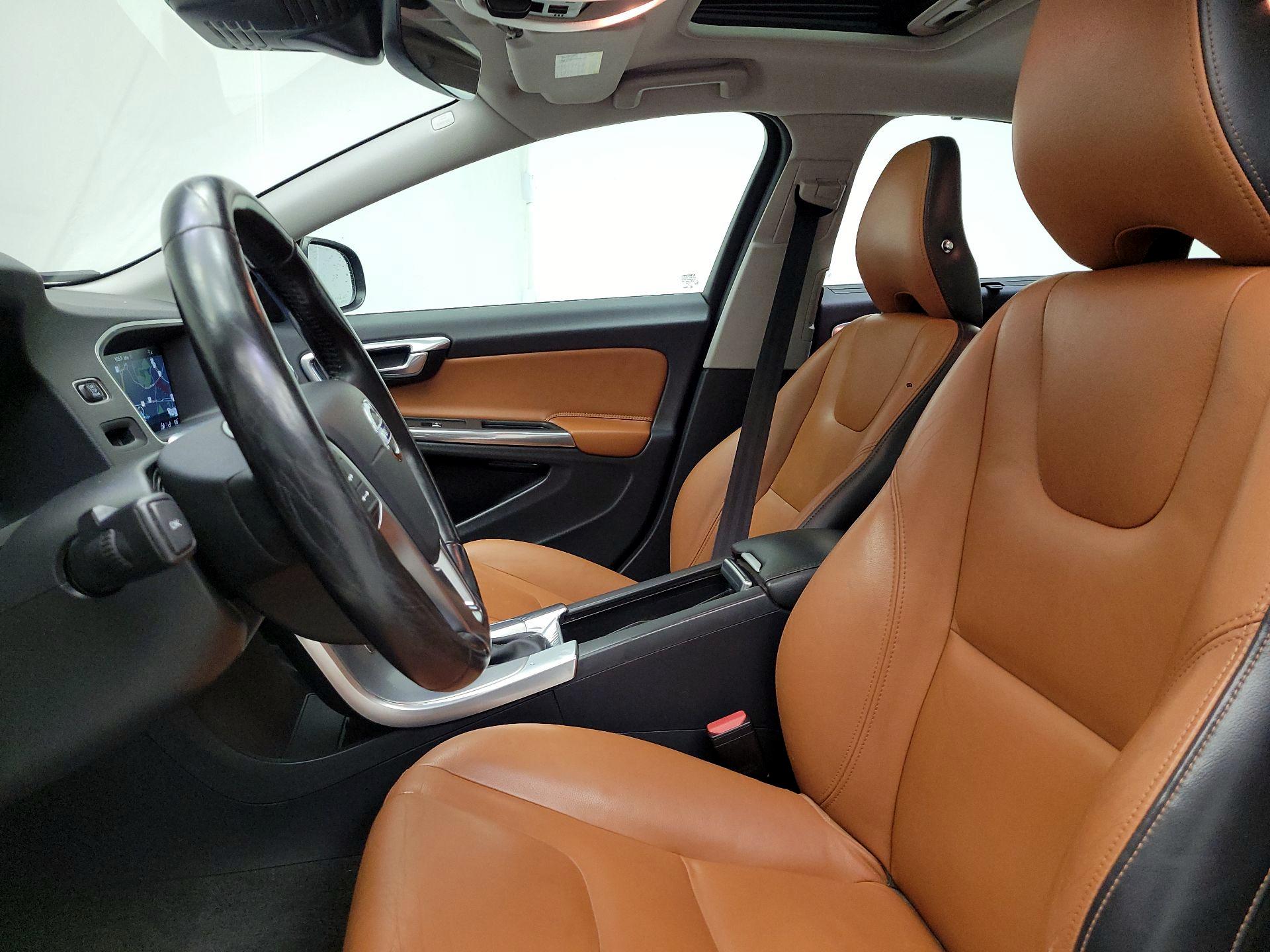 Thumbnail: 2017 Volvo S60 - 11