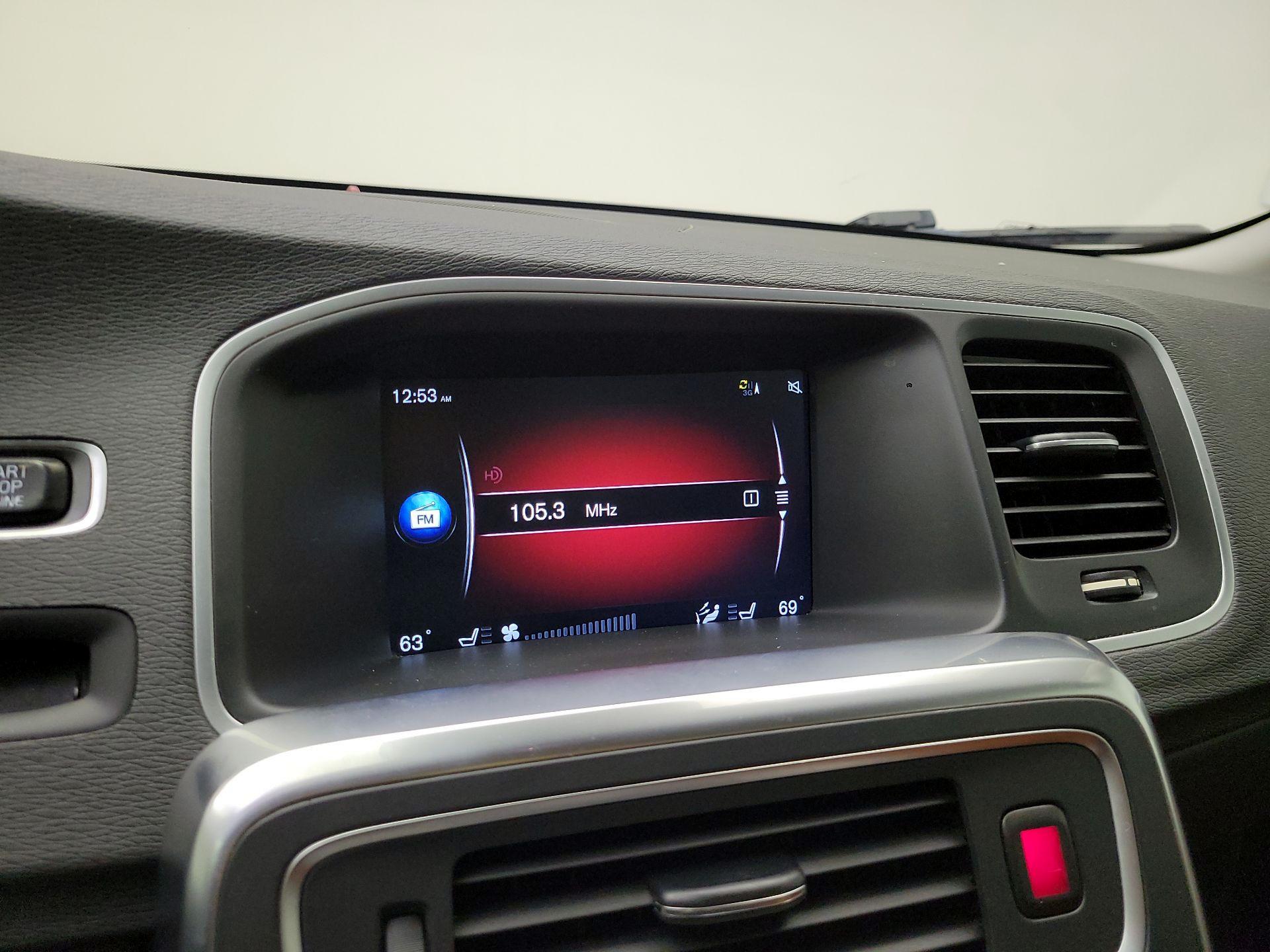 Thumbnail: 2017 Volvo S60 - 16