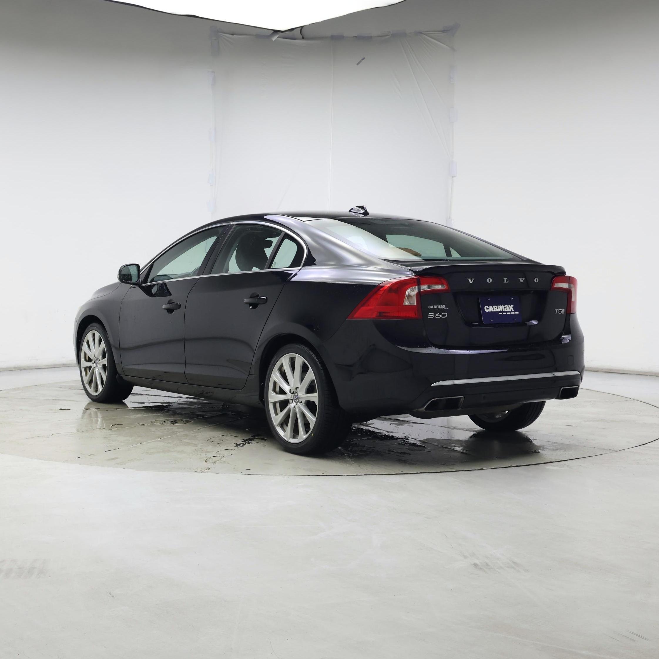 Thumbnail: 2017 Volvo S60 - 2