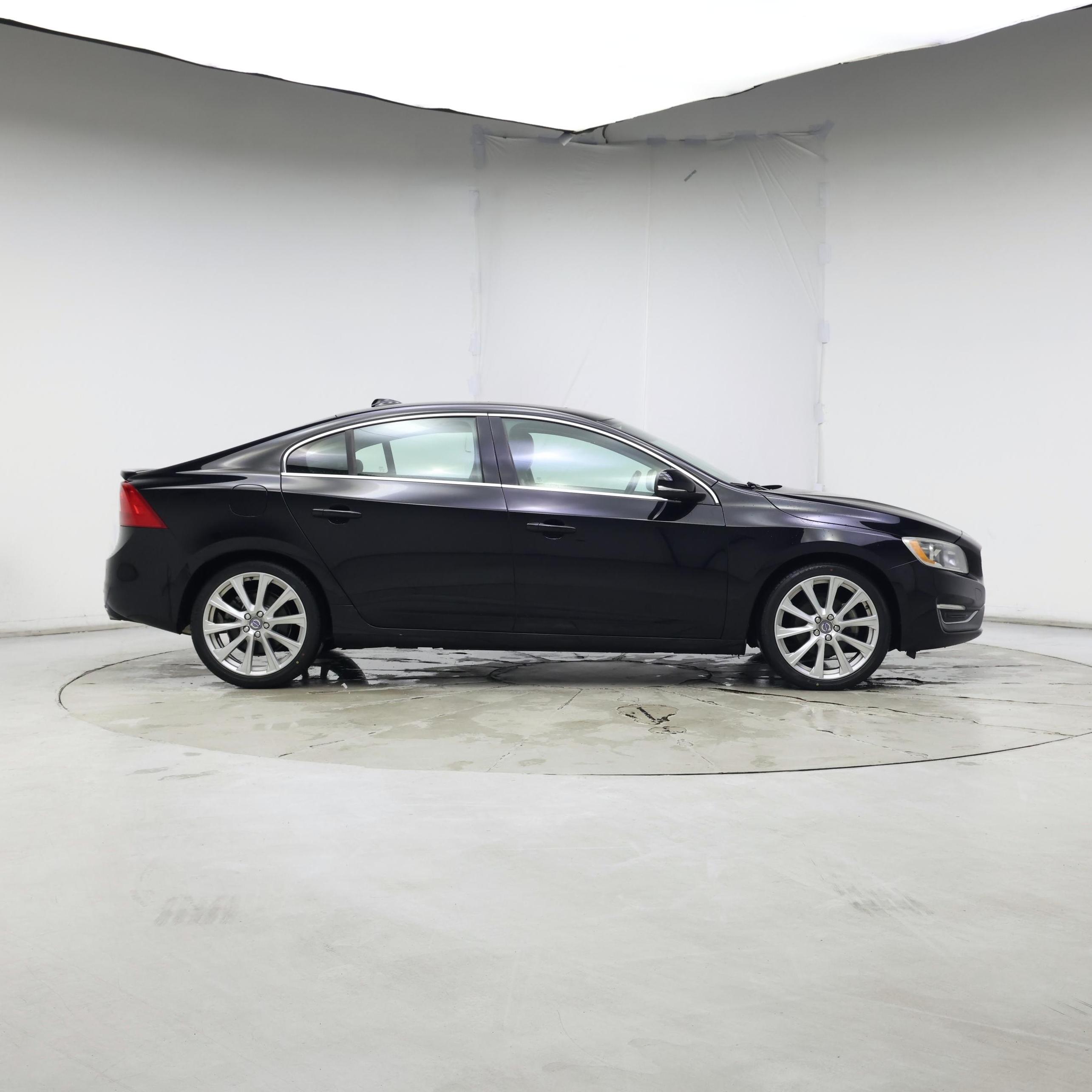 Thumbnail: 2017 Volvo S60 - 7