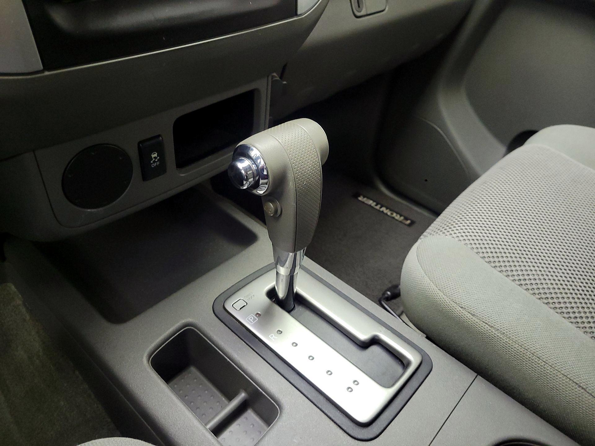 Thumbnail: 2016 Nissan Frontier - 16