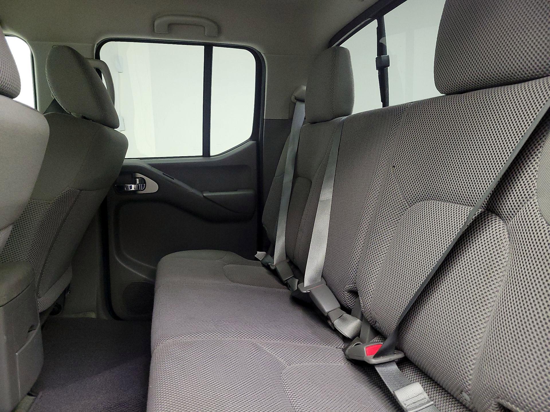 Thumbnail: 2016 Nissan Frontier - 18