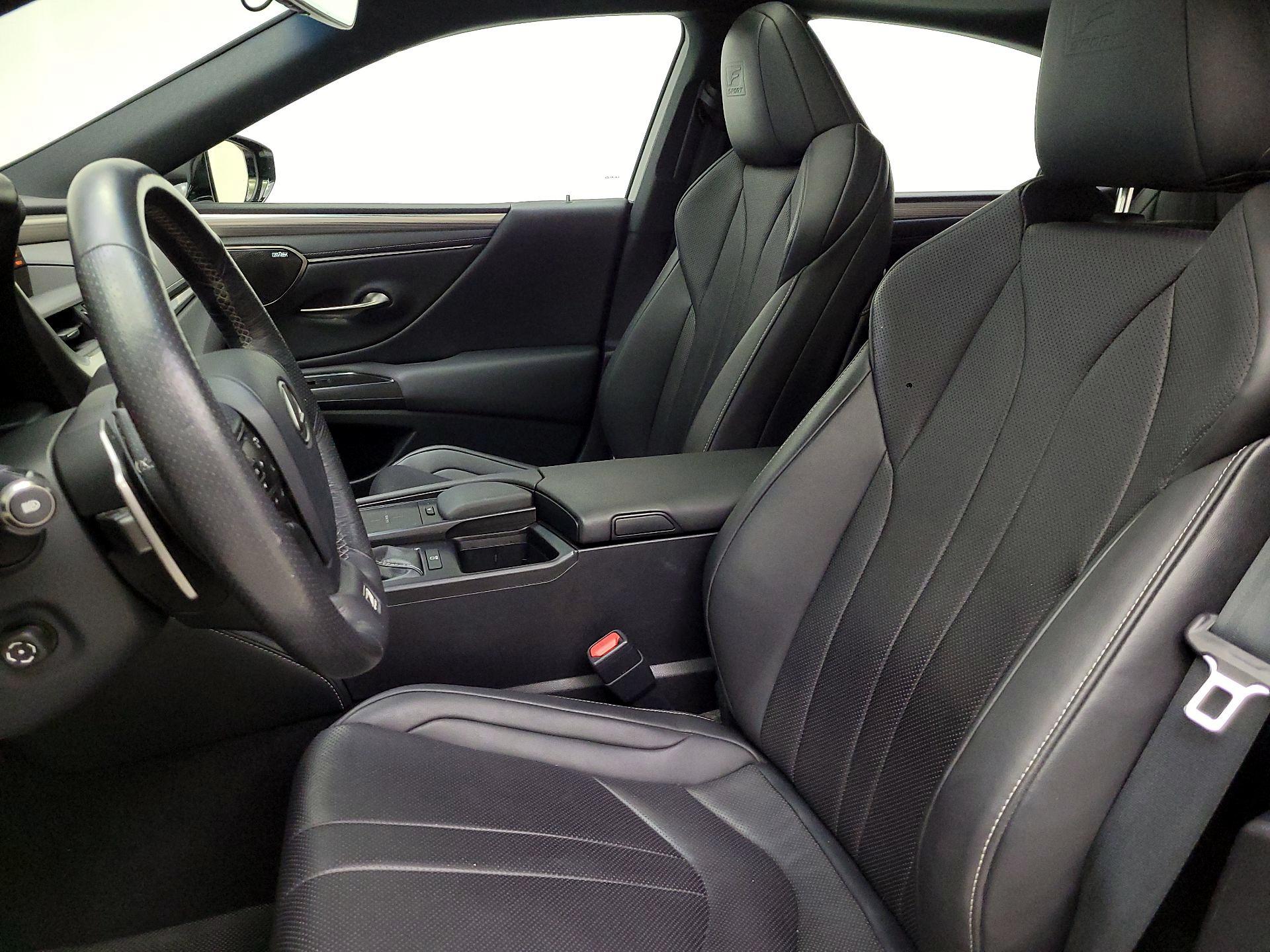 Thumbnail: 2019 Lexus ES - 11