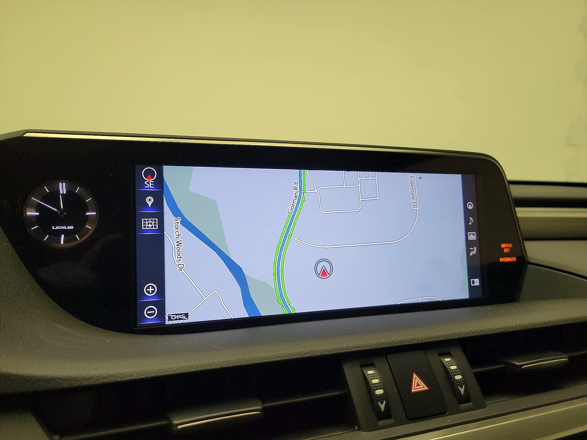 Thumbnail: 2019 Lexus ES - 14