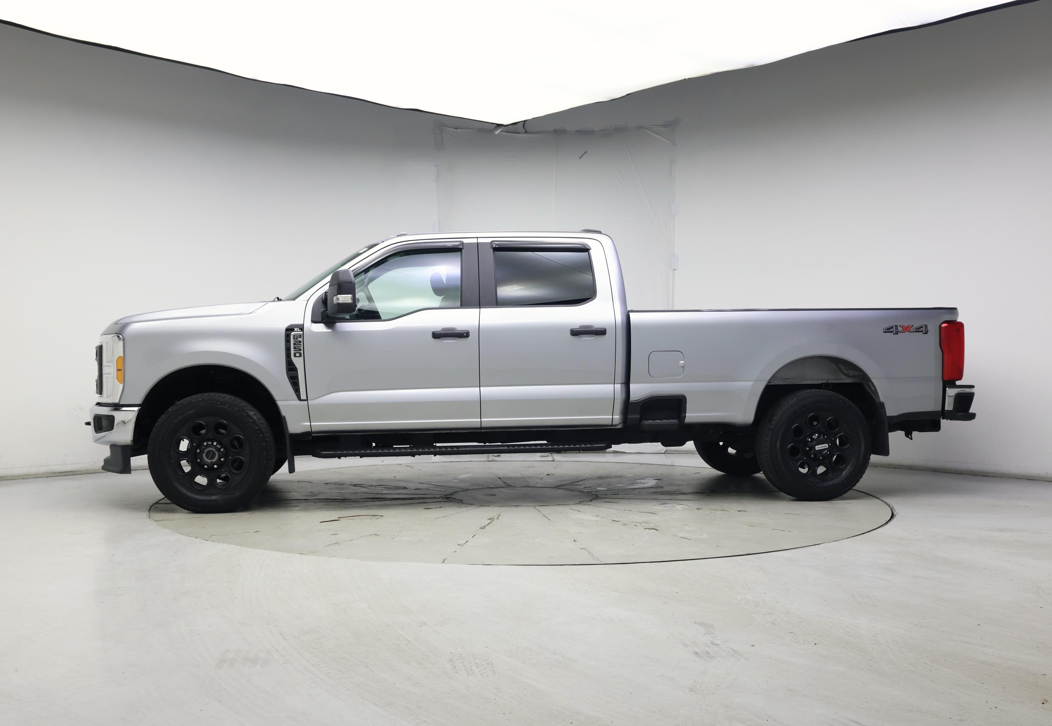 Thumbnail: 2023 Ford F-250 - 3