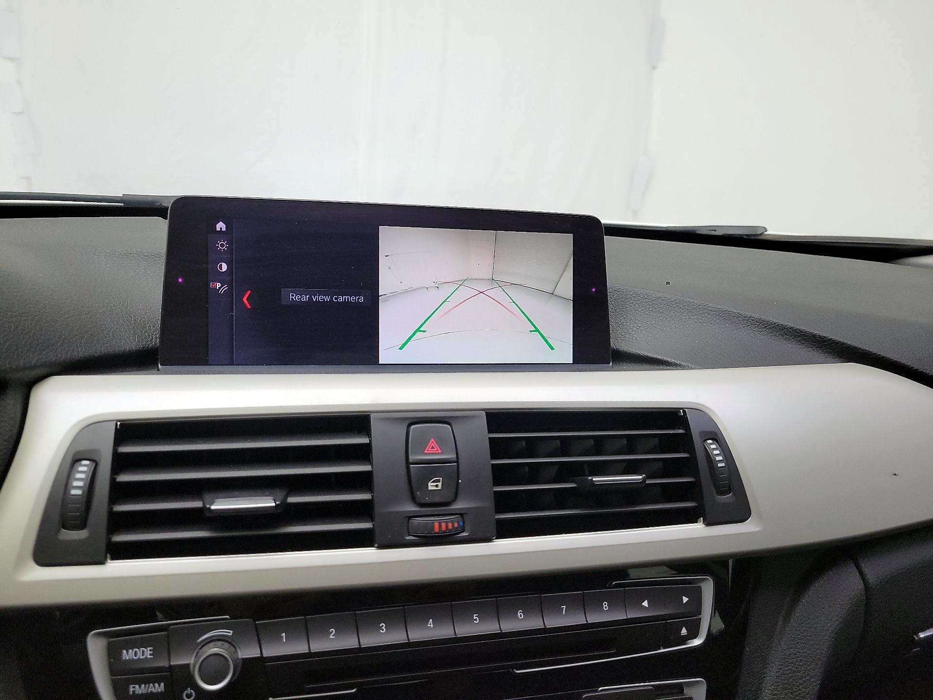 Thumbnail: 2018 BMW 3 Series - 14