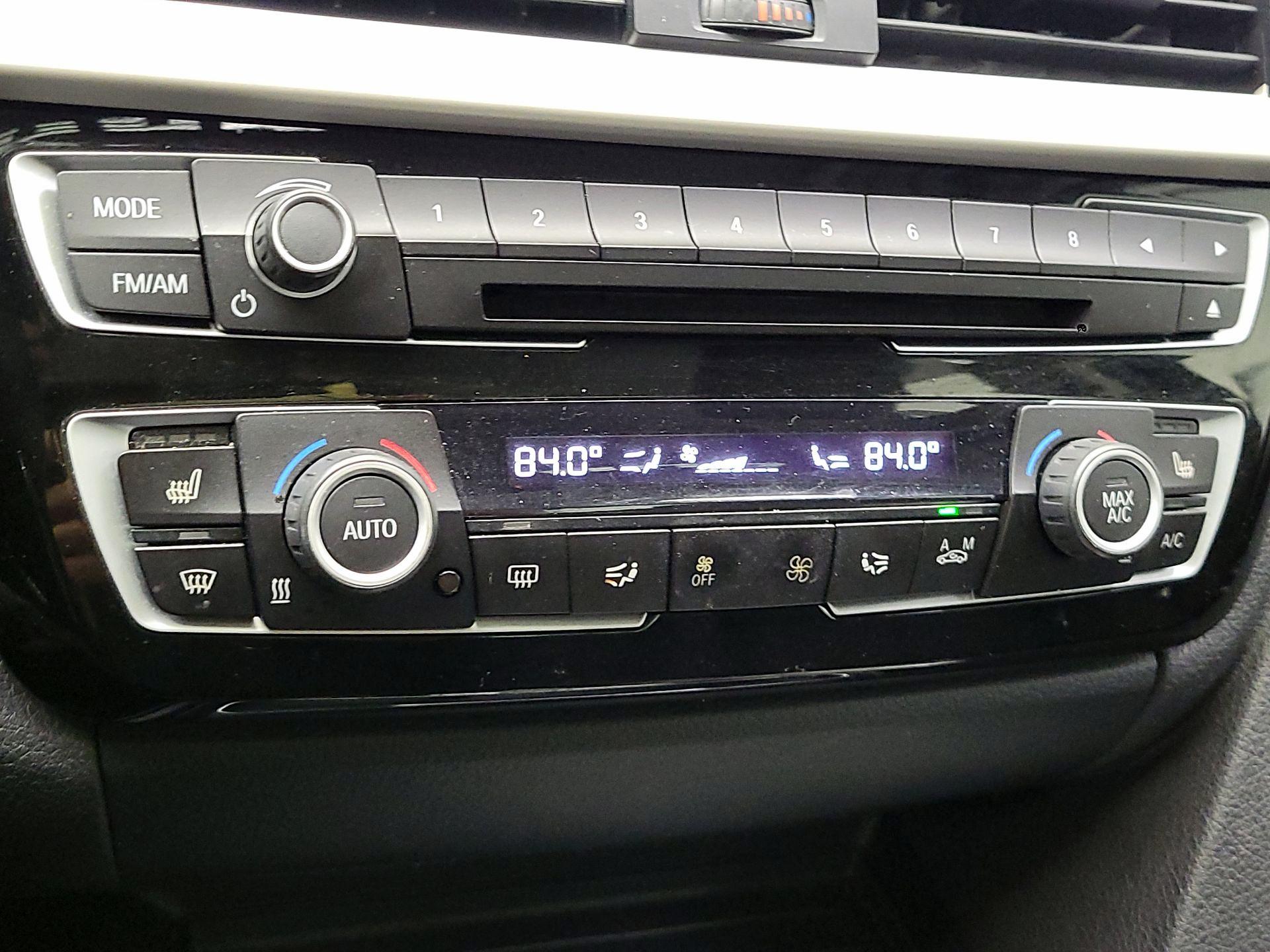 Thumbnail: 2018 BMW 3 Series - 16